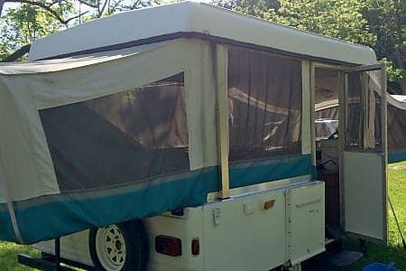 Folding trailer