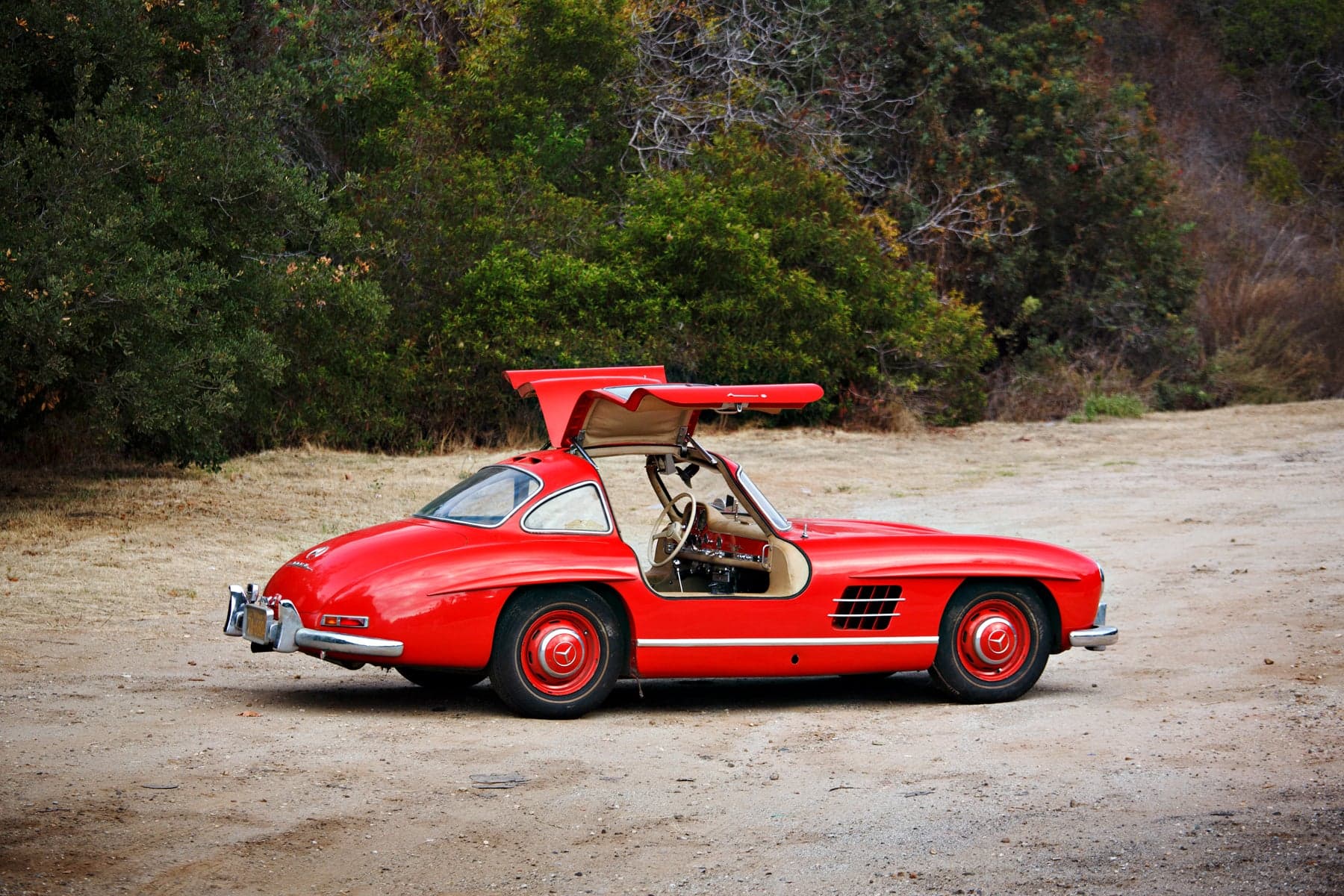 Mercedes 300SL Gullwing Exhumed From Aircraft Hangar After 40 Years
