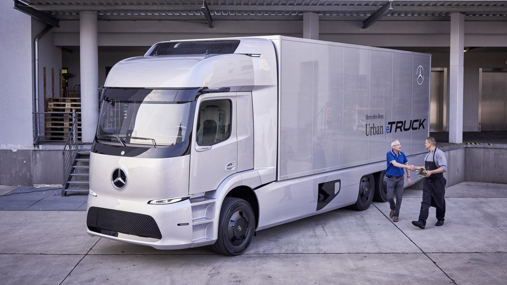 Mercedes-Benz Urban eTruck, World’s First Electric Semi, on Roads Soon
