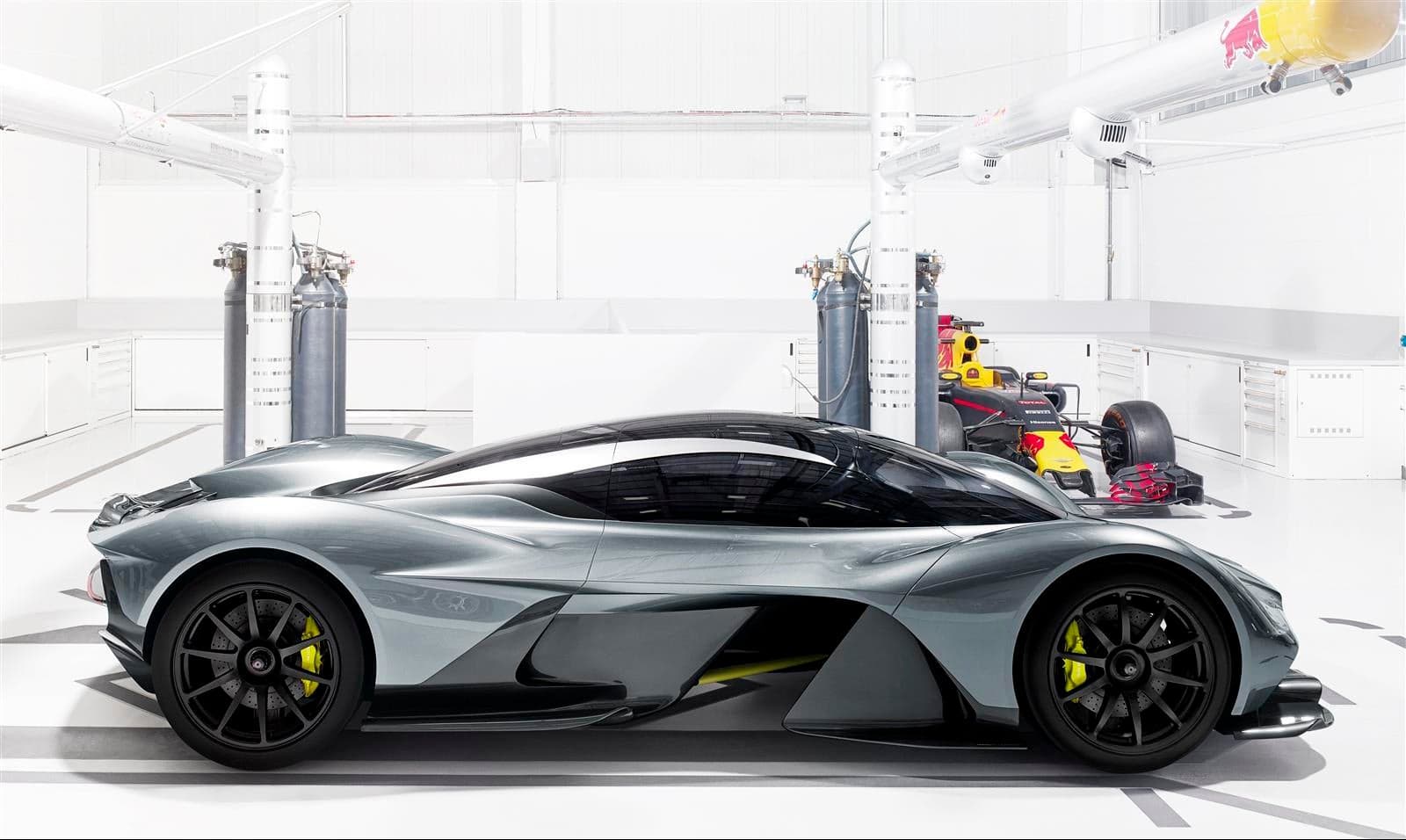 Aston Martin AM-RB 001 Will Use Cosworth V12, Ricardo Gearbox