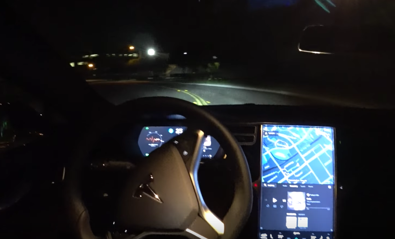 Watch This Tesla Autopilot 2.0 Fail Terribly in a Model S