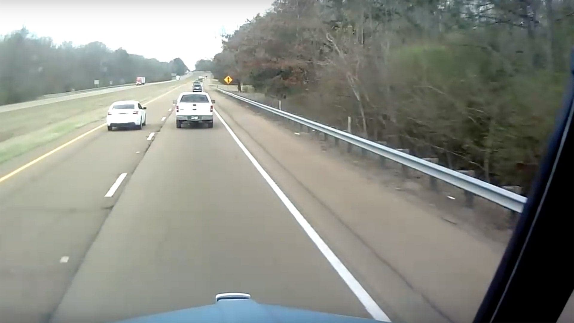 Ford F-150-on-Chrysler 200 Road Rage Video Ends Poorly for the Smaller Car