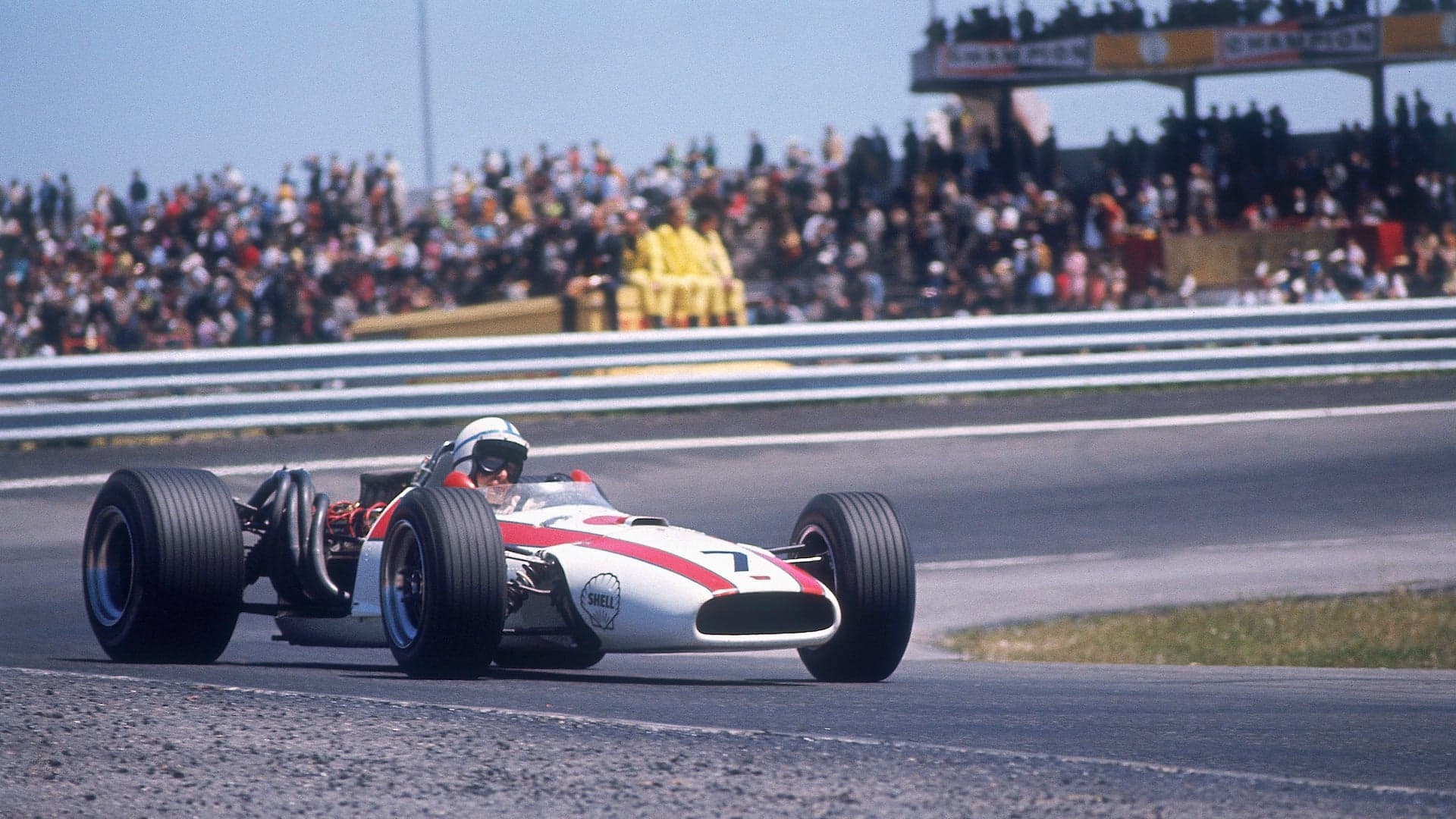 John Surtees, F1 and Motorcycle Racing Hero, Dies at 83