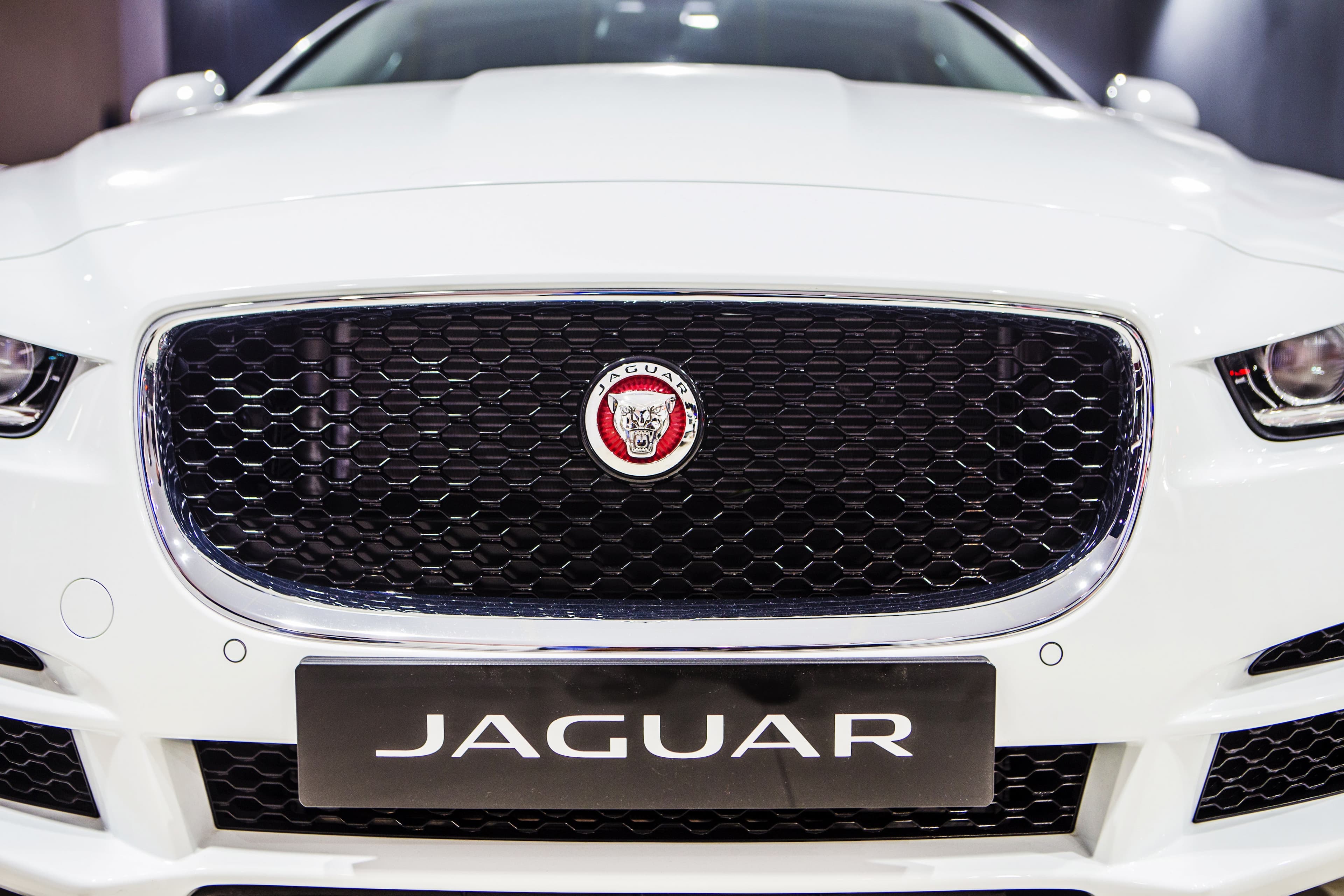 Jaguar Ad Dinged by Watchdog Group for Encouraging Distracted Driving