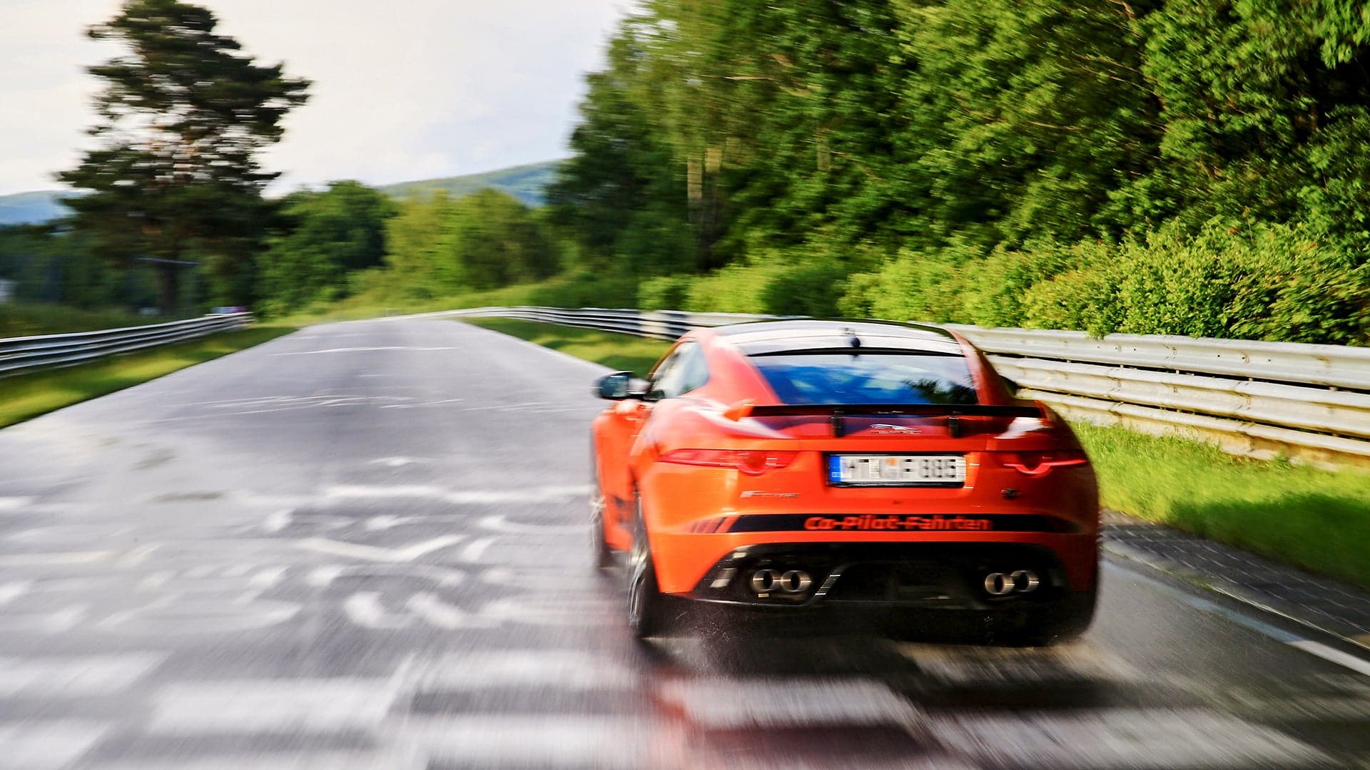 Jaguar May Be Turning the F-Type Into a GT4 Race Car