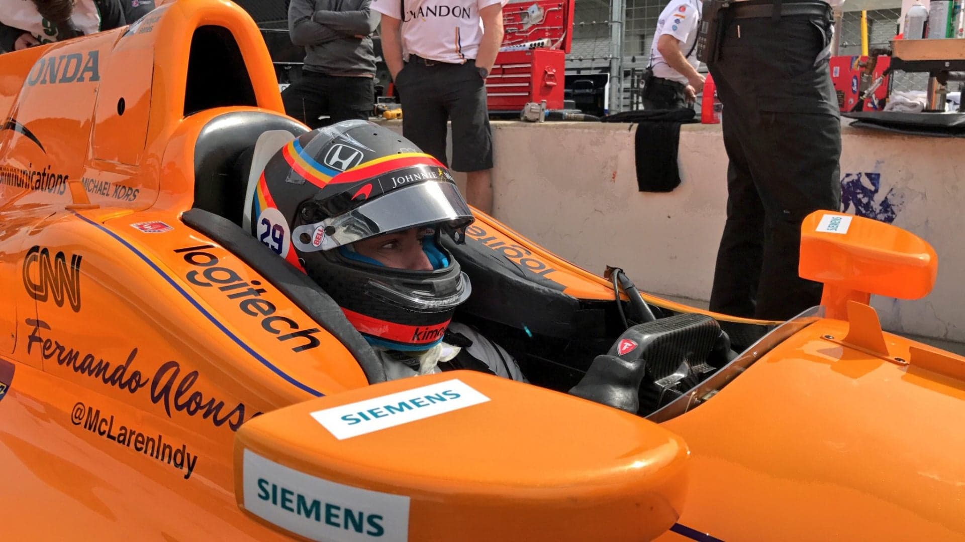 Fernando Alonso Completes First IndyCar Test