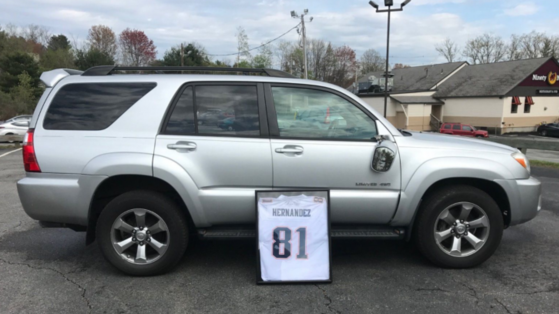 eBay Cancels Auction of Aaron Hernandez’s So-Called “Murder Car”
