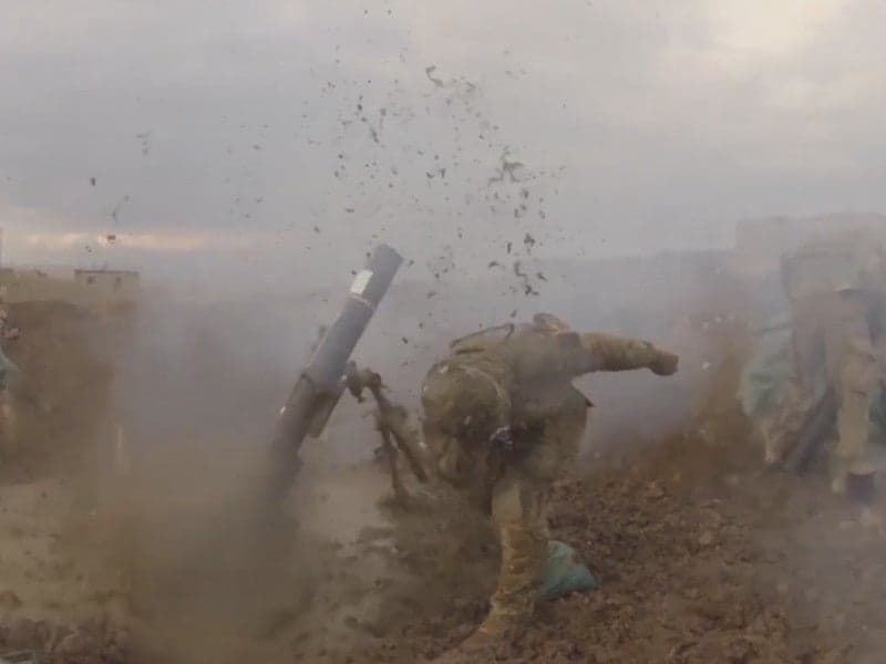 Regular U.S. Troops Are Getting Close Enough to ISIS to Fire Mortars