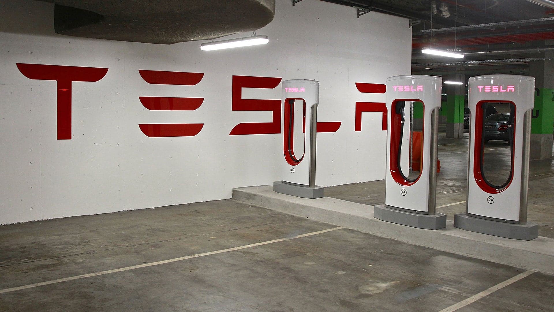 Tesla Faces Accusations of Sexual Harassment by Female Employees, Report Claims