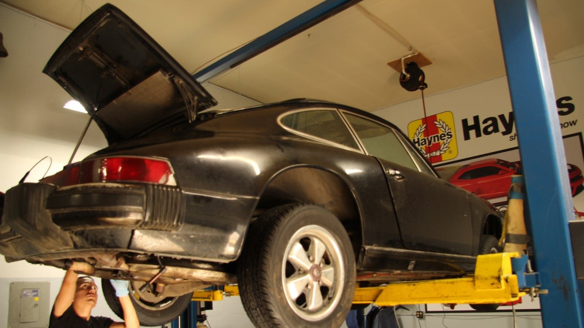 Ten Steps To Revive A Barn Find 1977 Porsche 911S In One Day