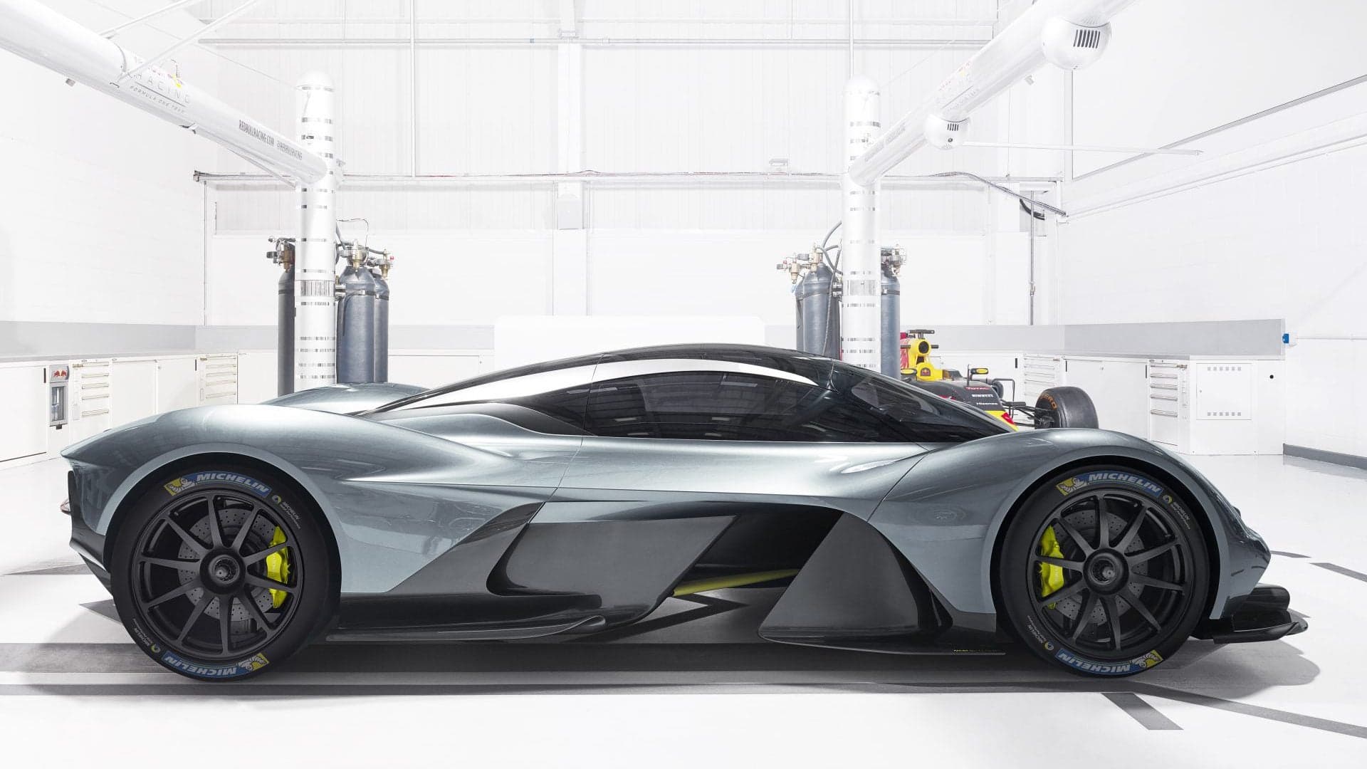 Aston Martin’s Mid-Engined Ferrari 488 Rival Coming in 2020