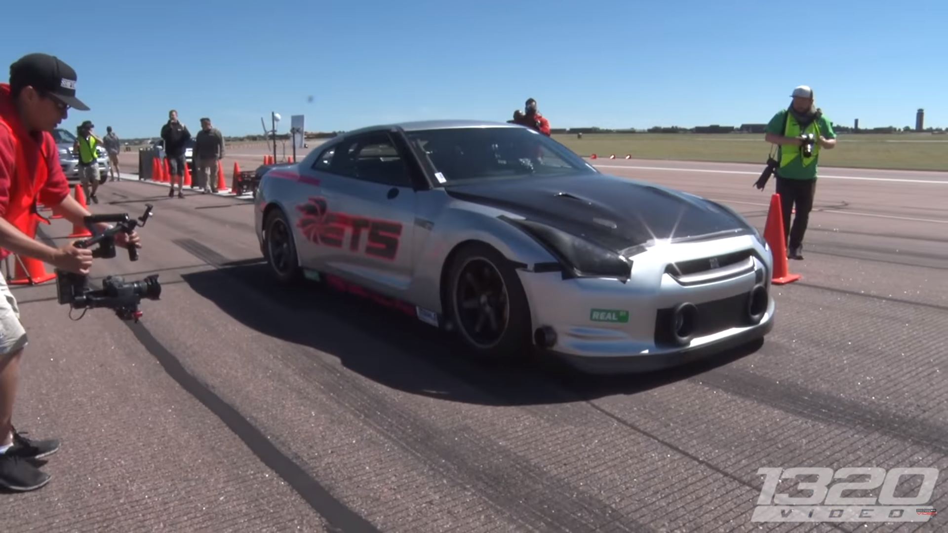 Watch the World’s Fastest Nissan GT-R Destroy Half-Mile Record at 255 MPH