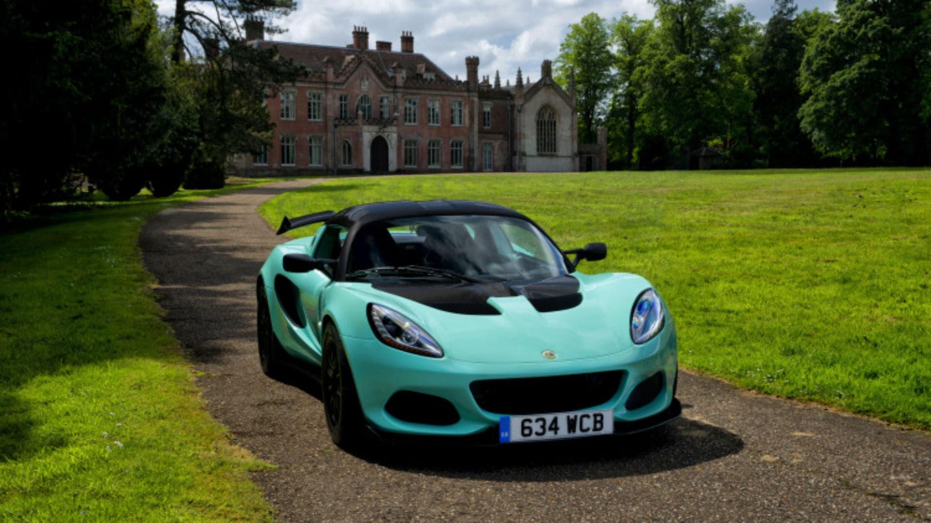 New Lotus Elise Cup 250 Sheds Even More Weight, Somehow