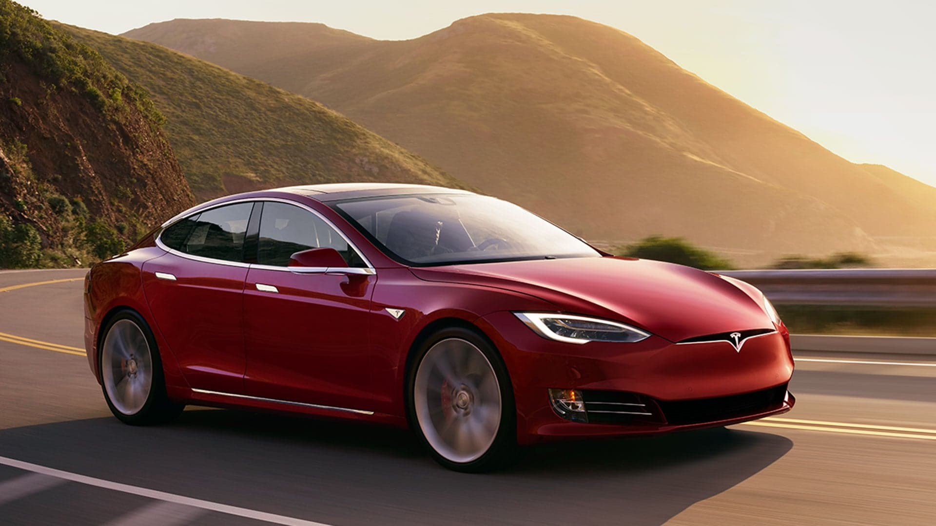 German Environmental Minister Returns Tesla Model S Because It Lacked Enough Range