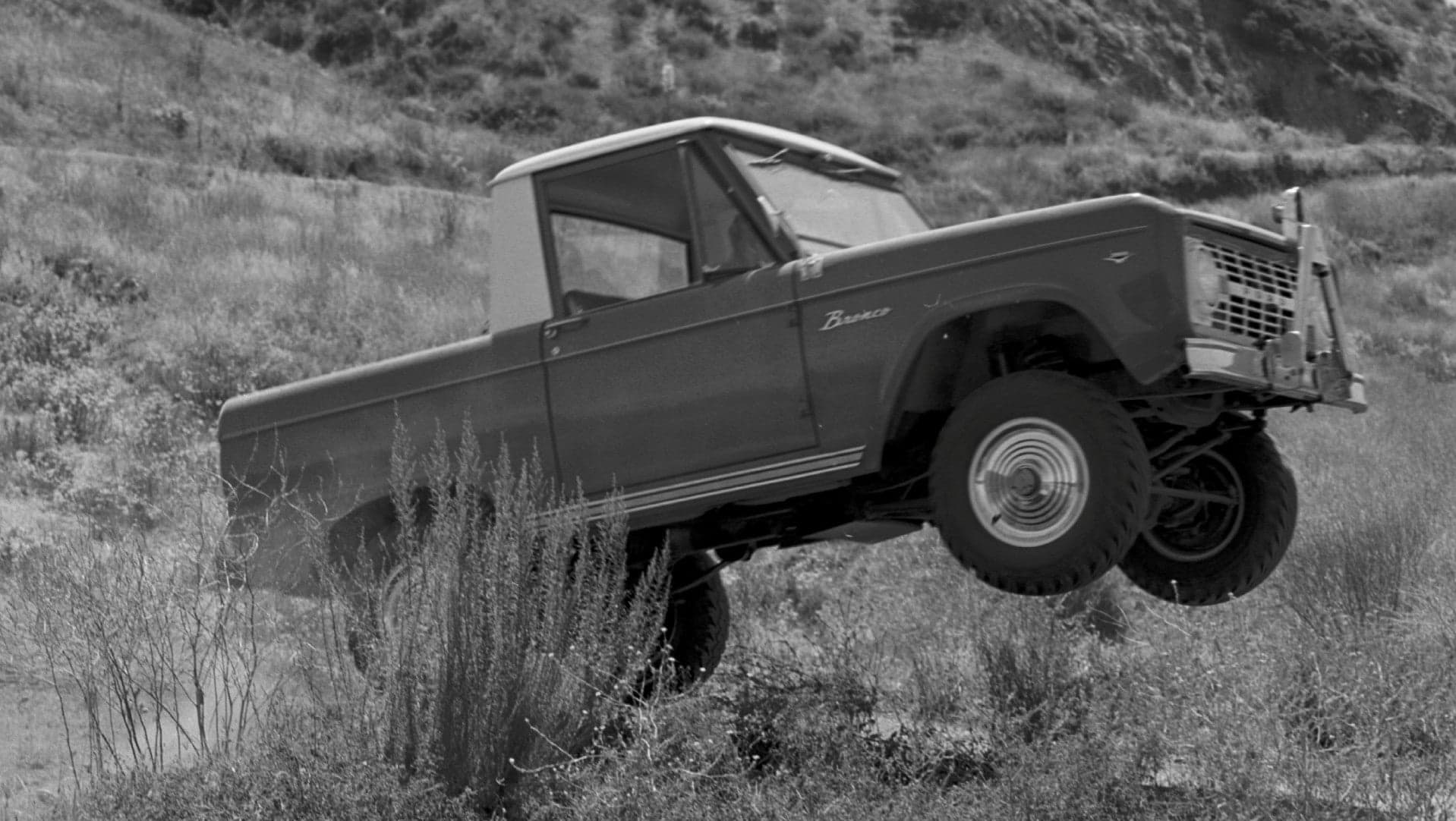 2020 Ford Bronco Will Have a 325-HP Turbocharged V6, Report Says