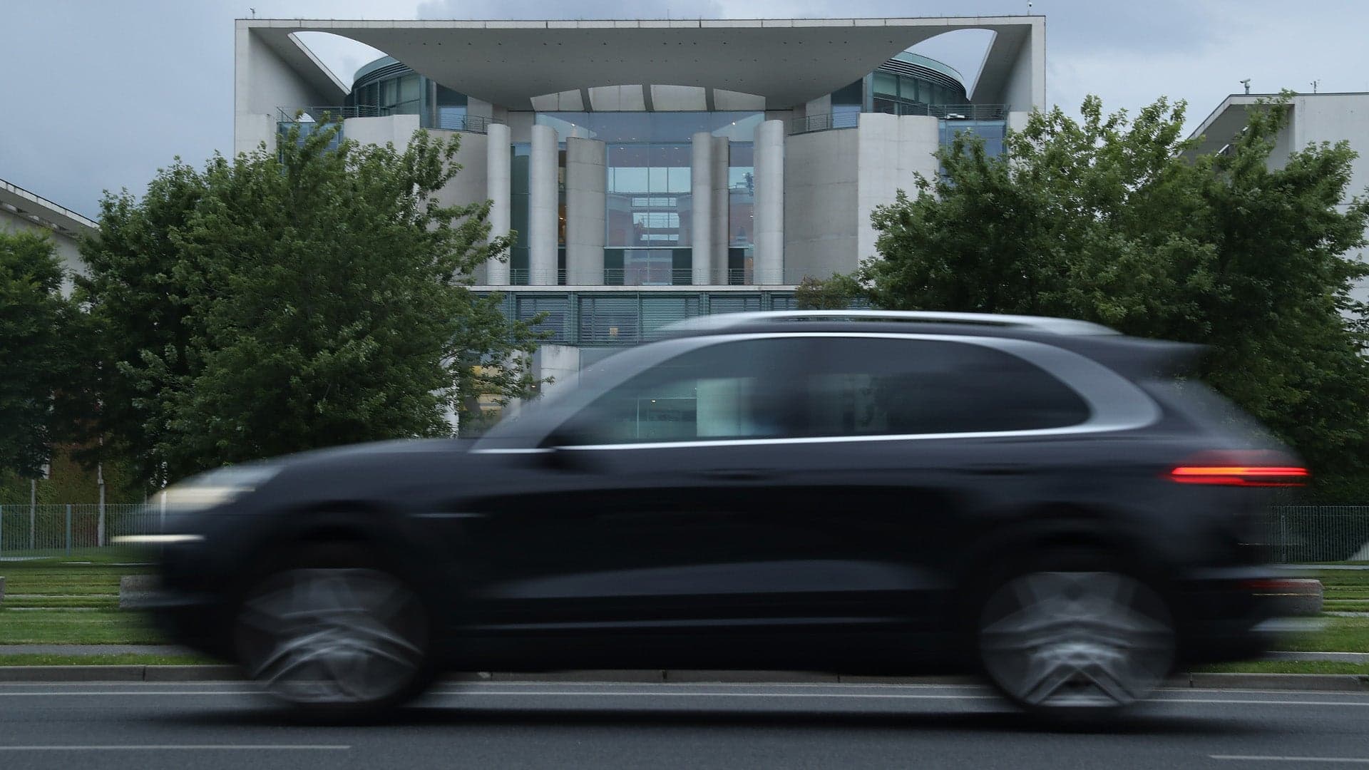 Germany Orders Recall of 22,000 Porsche Cayenne Diesels Over Alleged Emissions Cheating