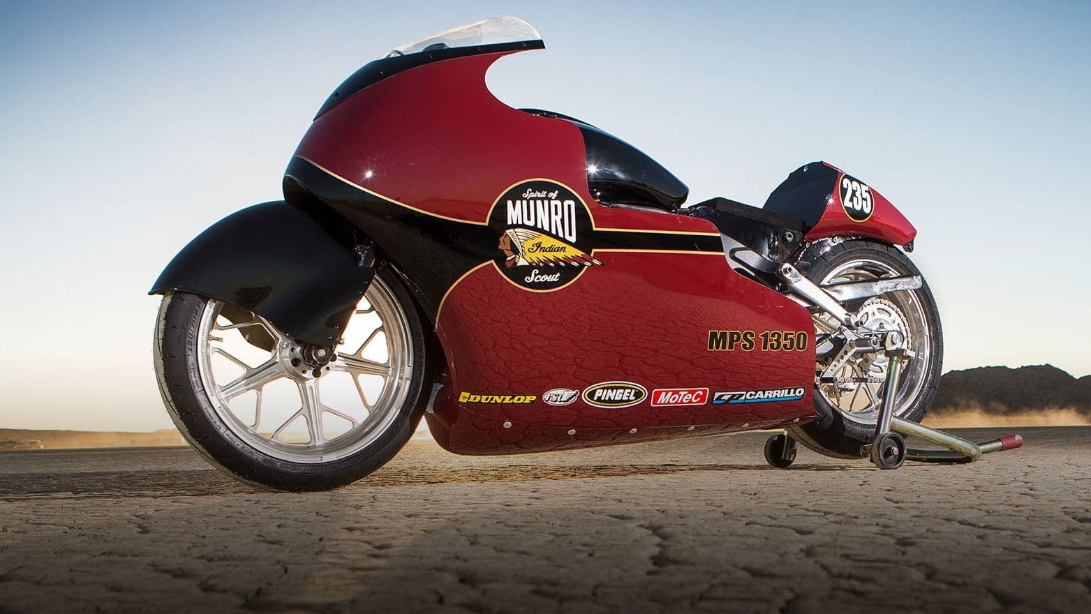 Lee Munro Breaks Speed Record on an Indian Scout