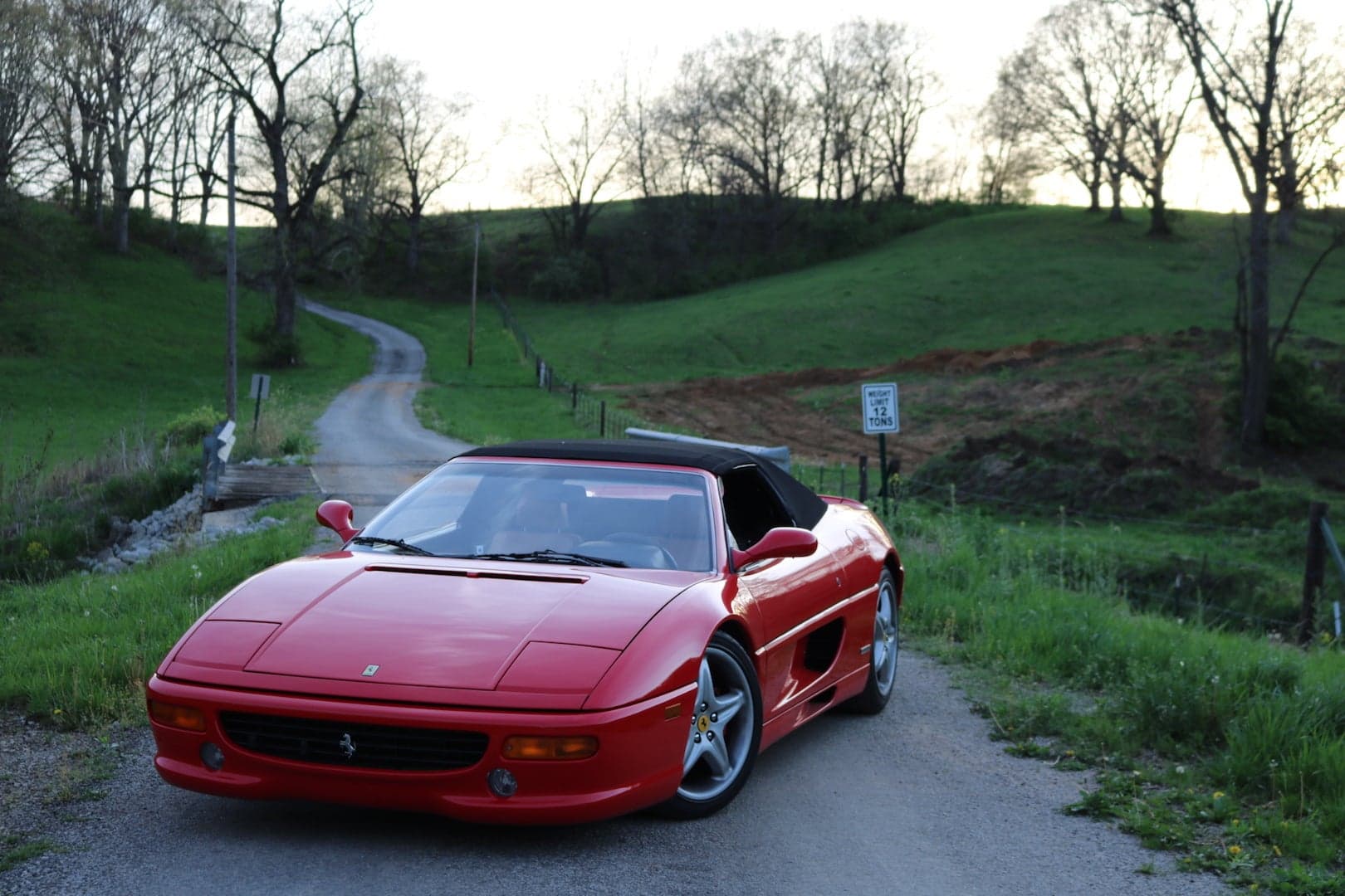 This Ferrari F355 Spider on Bring a Trailer Is a Time Machine to the ’90s
