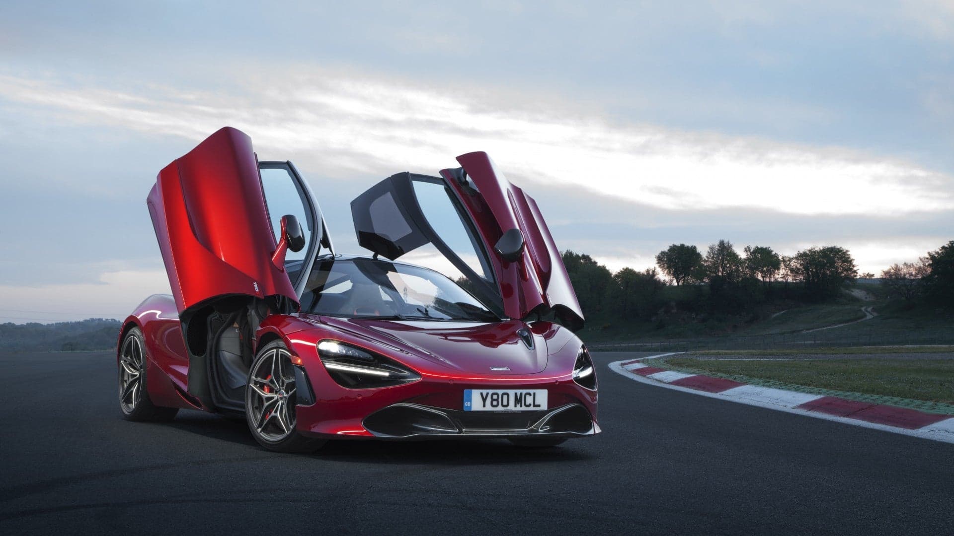 McLaren Bringing Special 720S and 570S Spider to Chantilly Arts & Elegance in France