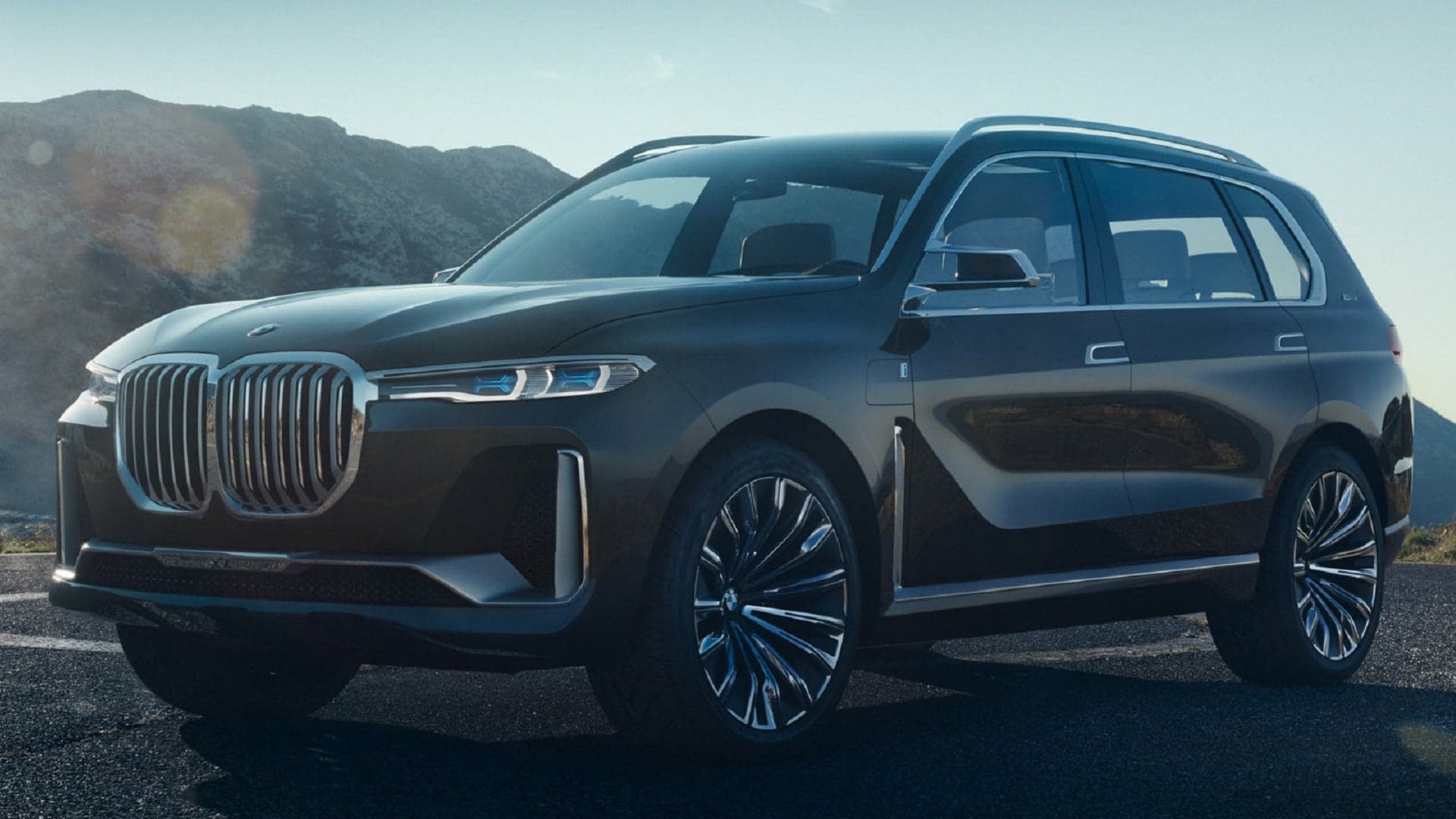 BMW X7 Concept Images Leak Before Reveal
