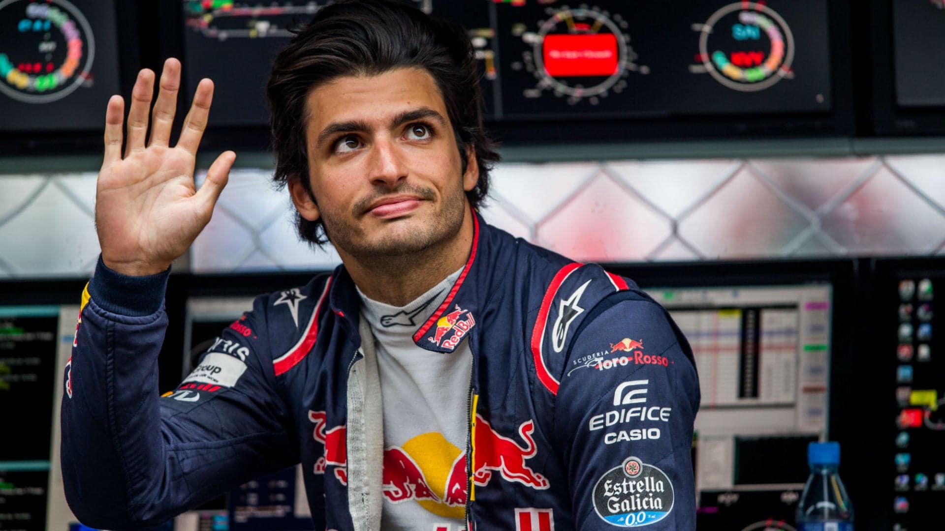 Sainz Move To Renault Frees Up Space For Engine Deal With McLaren, Report Says