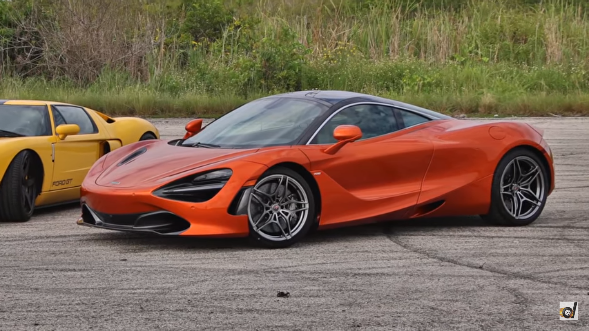 Watch This McLaren 720S Walk a 1,000 HP Heffner-Tuned Ford GT From a Roll