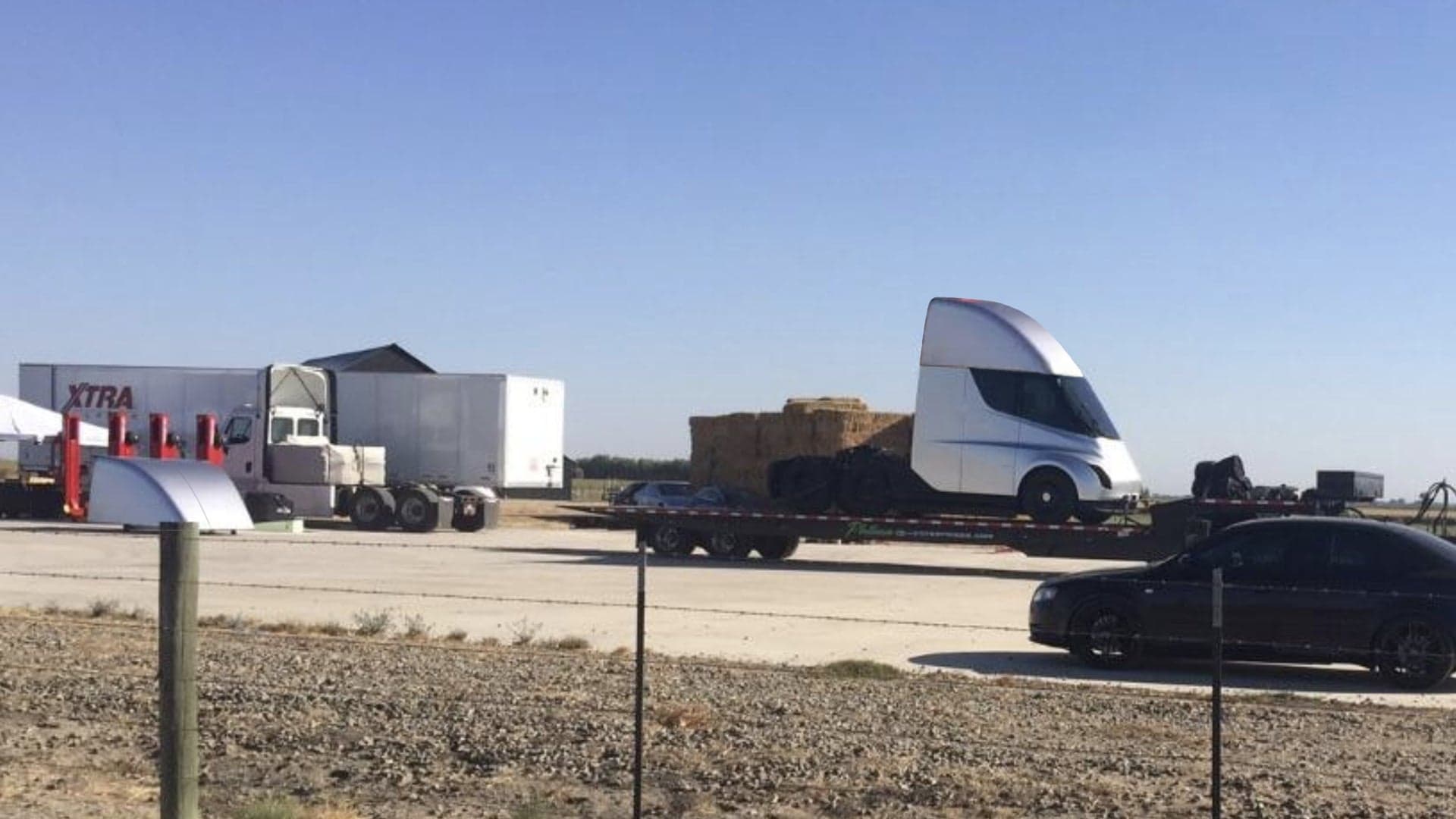 Tesla’s Semi May Have Been Spotted in the Wild
