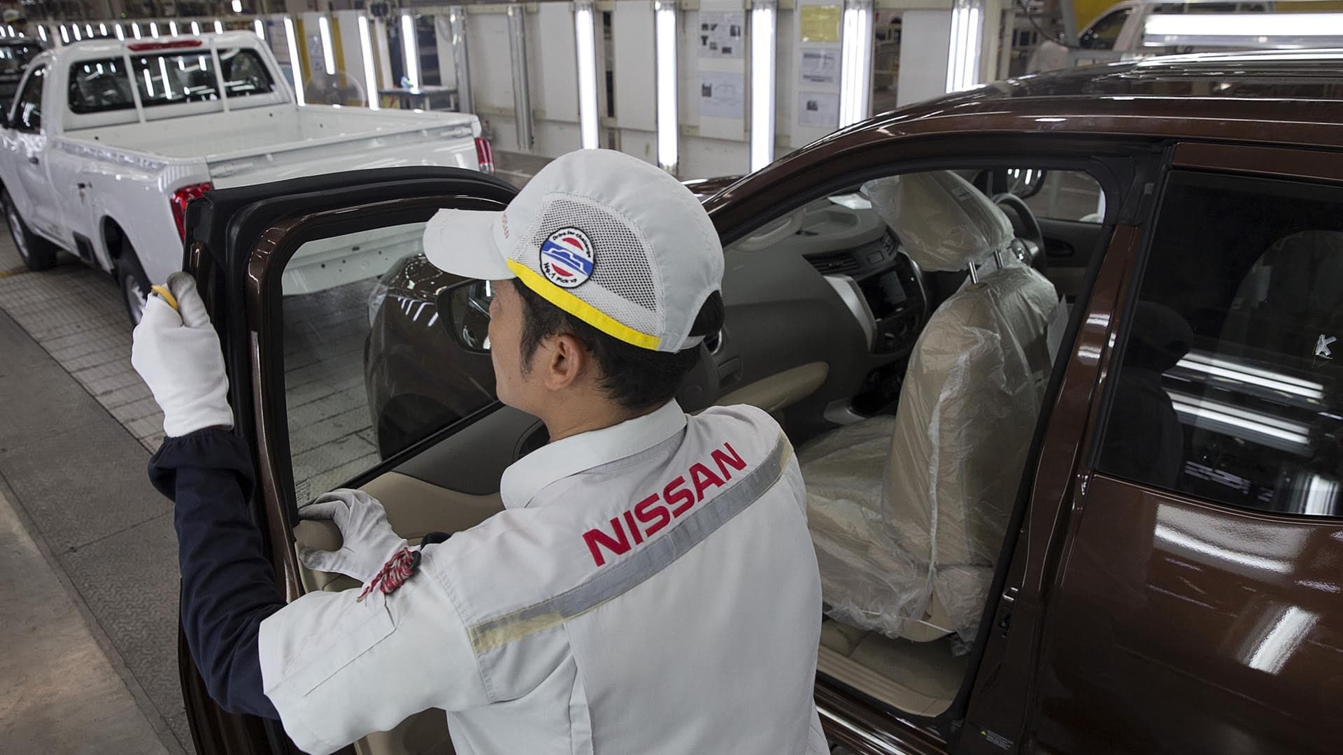 Nissan Suspends Production of its Cars for Japan