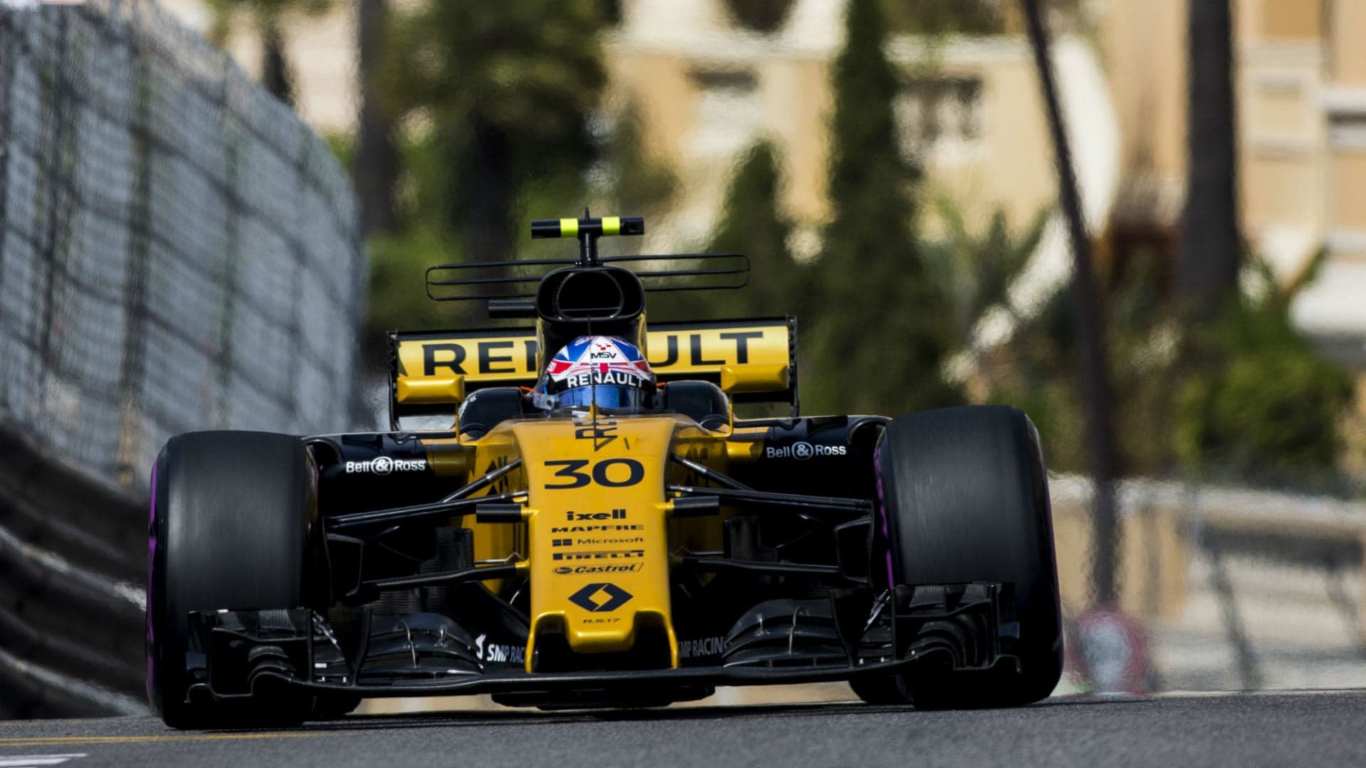 Renault F1 Working on ‘Completely New Car’ for Next Season