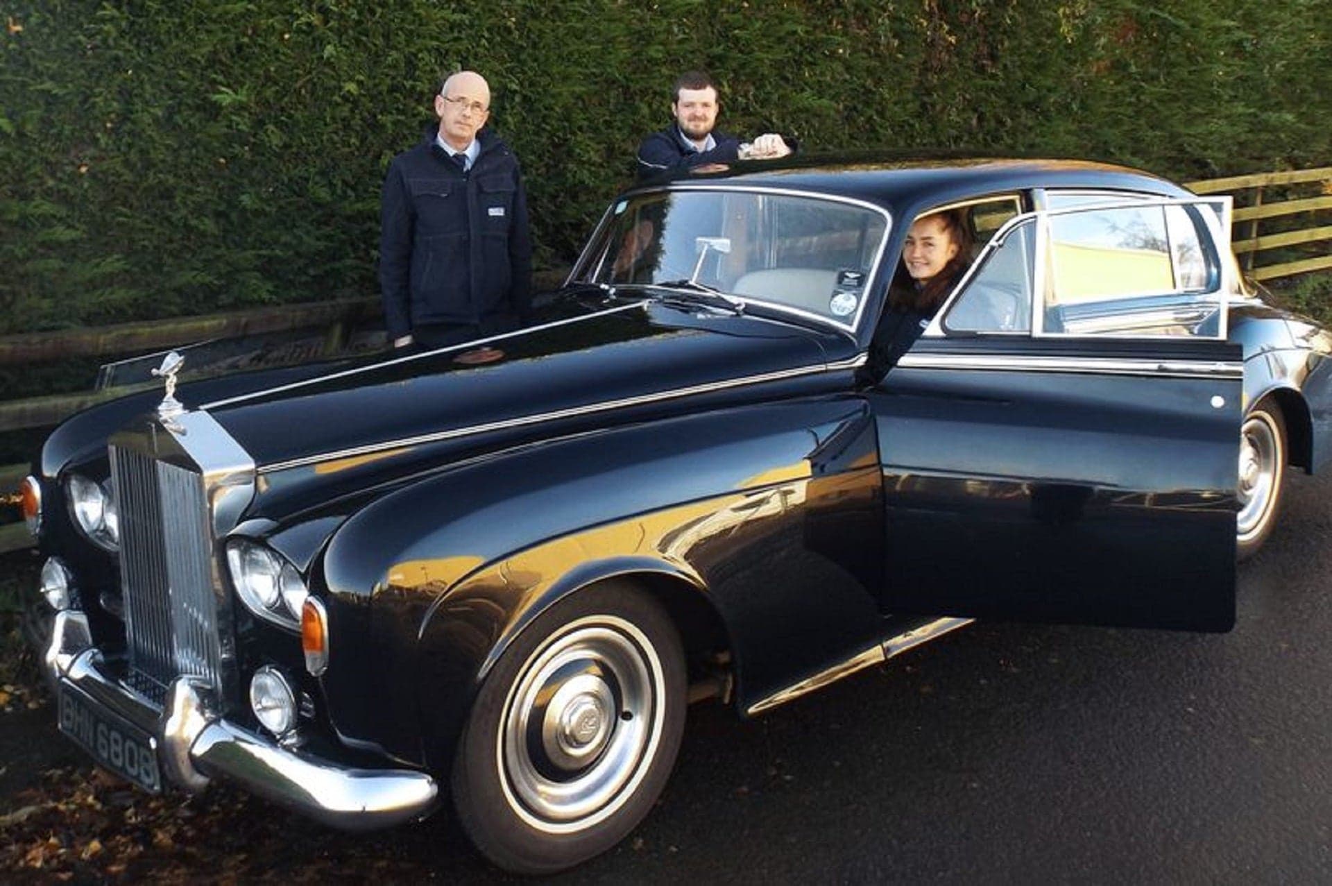 You Can Buy the Queen of England’s Rolls Royce This Weekend