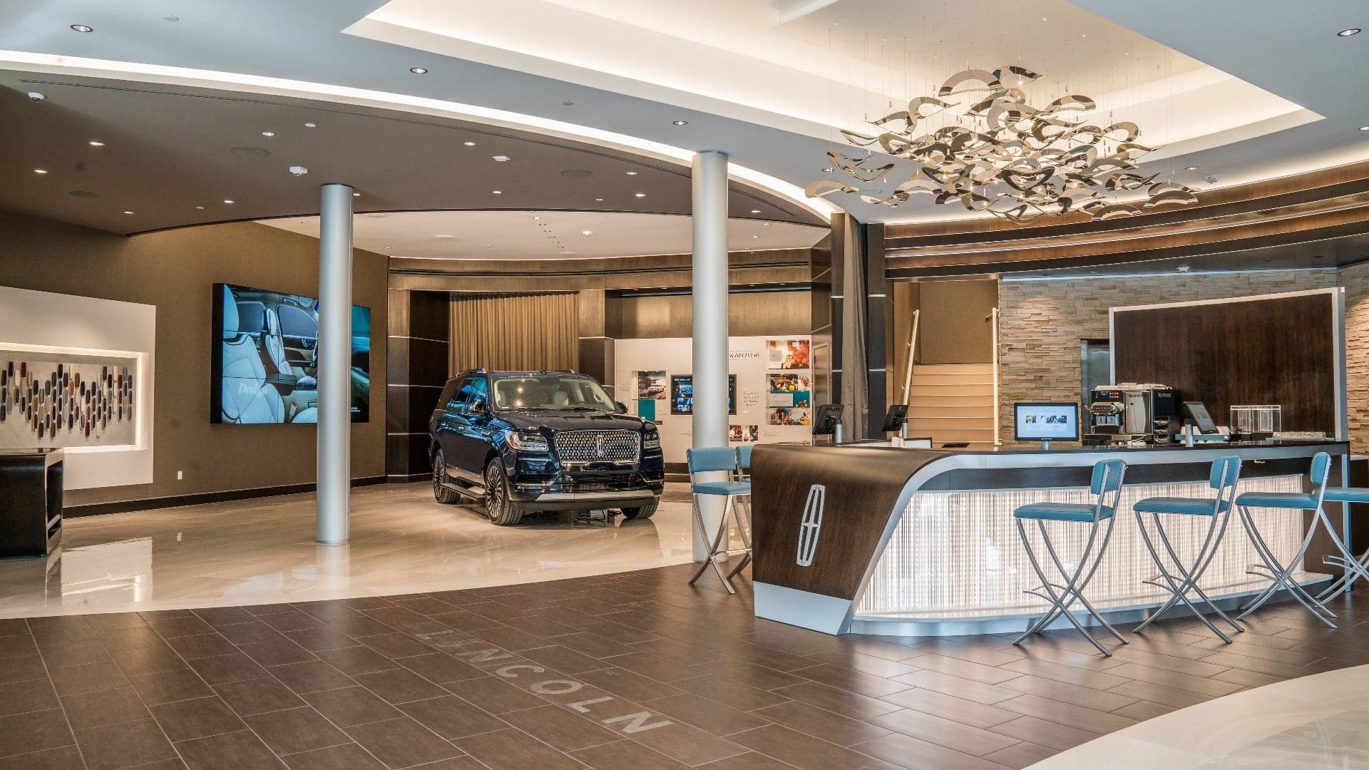Lincoln to Open More Standalone Luxury Showrooms Separate From Ford Dealers
