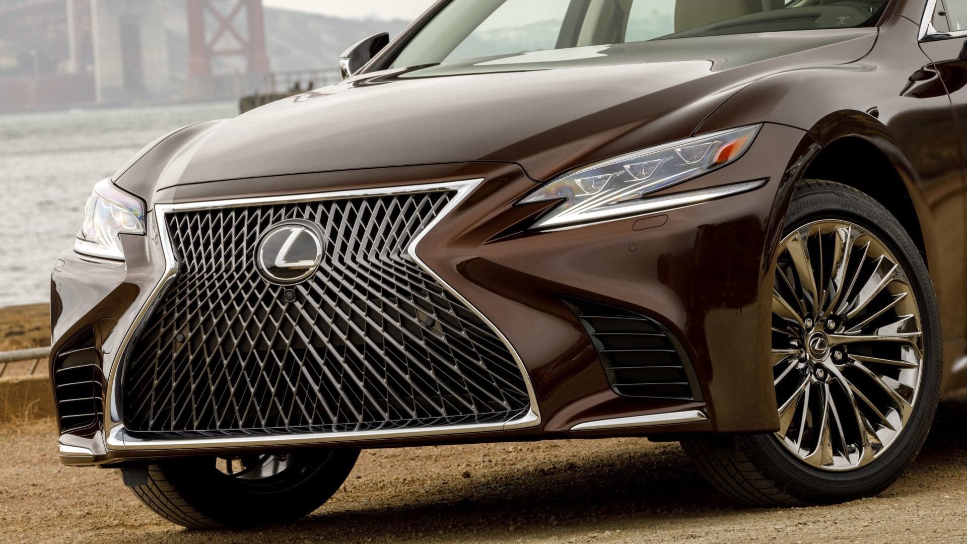 Lexus Fields Complaints From Longtime Owners Over Spindle Grille