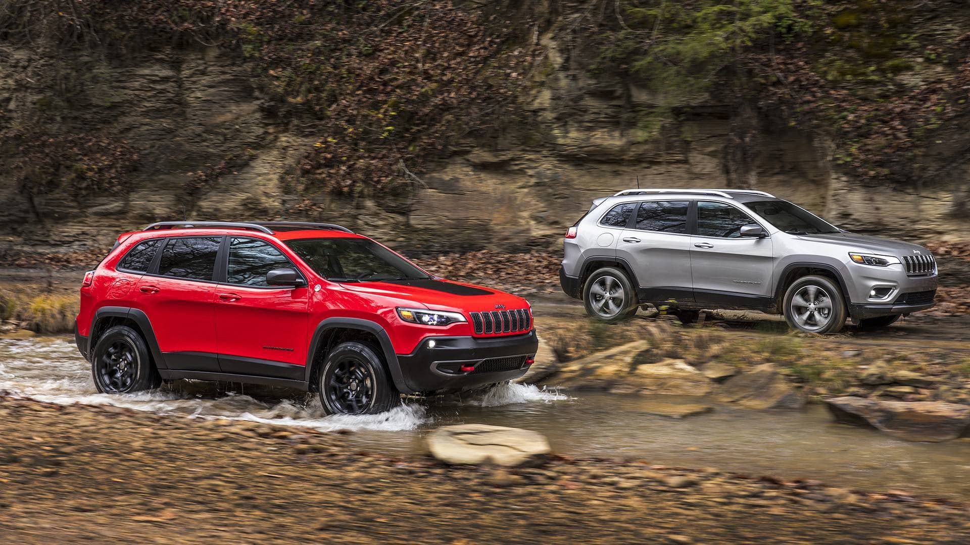 The 2019 Jeep Cherokee Gets a Better Face and a Turbo Engine