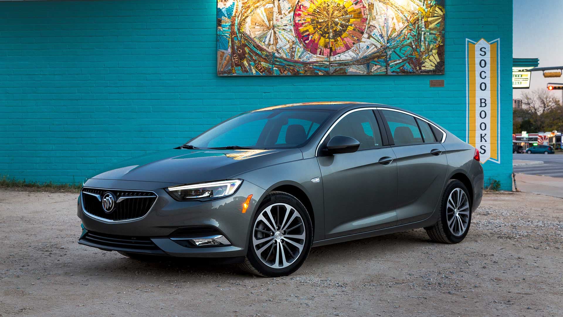 The 2018 Buick Regal Is a Decent Car, If Not Quite Fit For a King