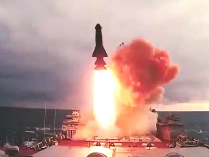 Russia’s Northern Fleet Brings The Fireworks In This “Explosive” Year In Review Video