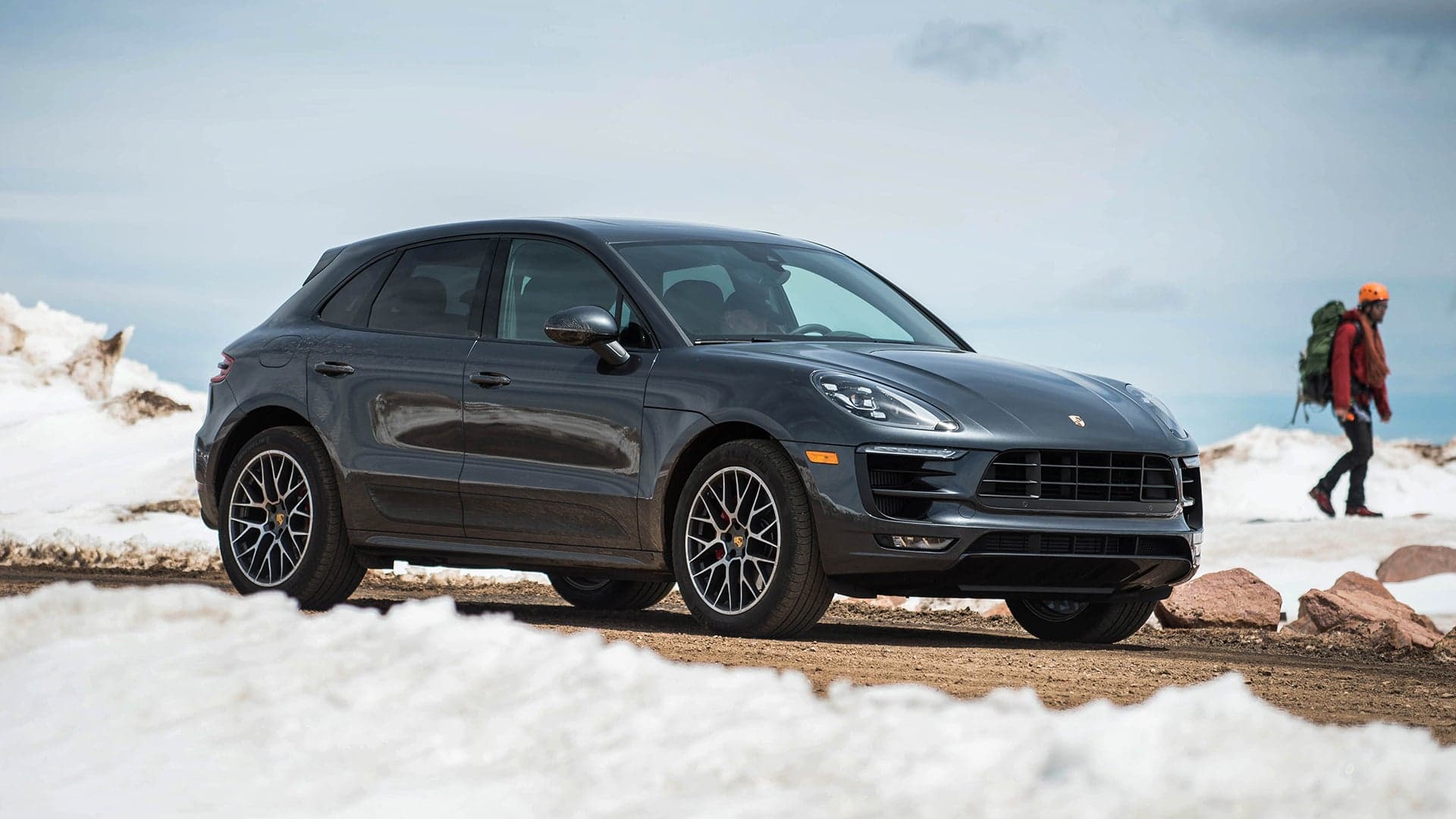 The Porsche Macan Outsold the 911 by a 3-to-1 Margin Worldwide in 2017