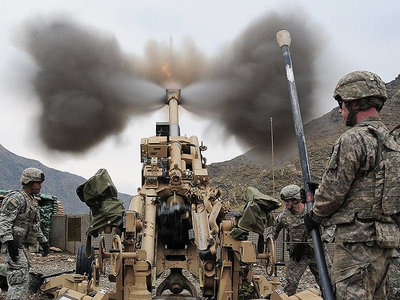 US Army Eyes Replacing Its 105mm and 155mm Towed Howitzers With One New Cannon