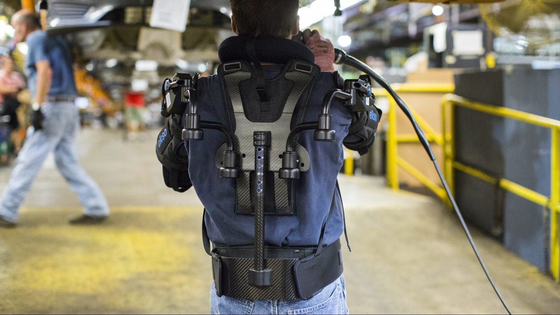 Ford Is Equipping Valencia Factory Workers With Exoskeletons