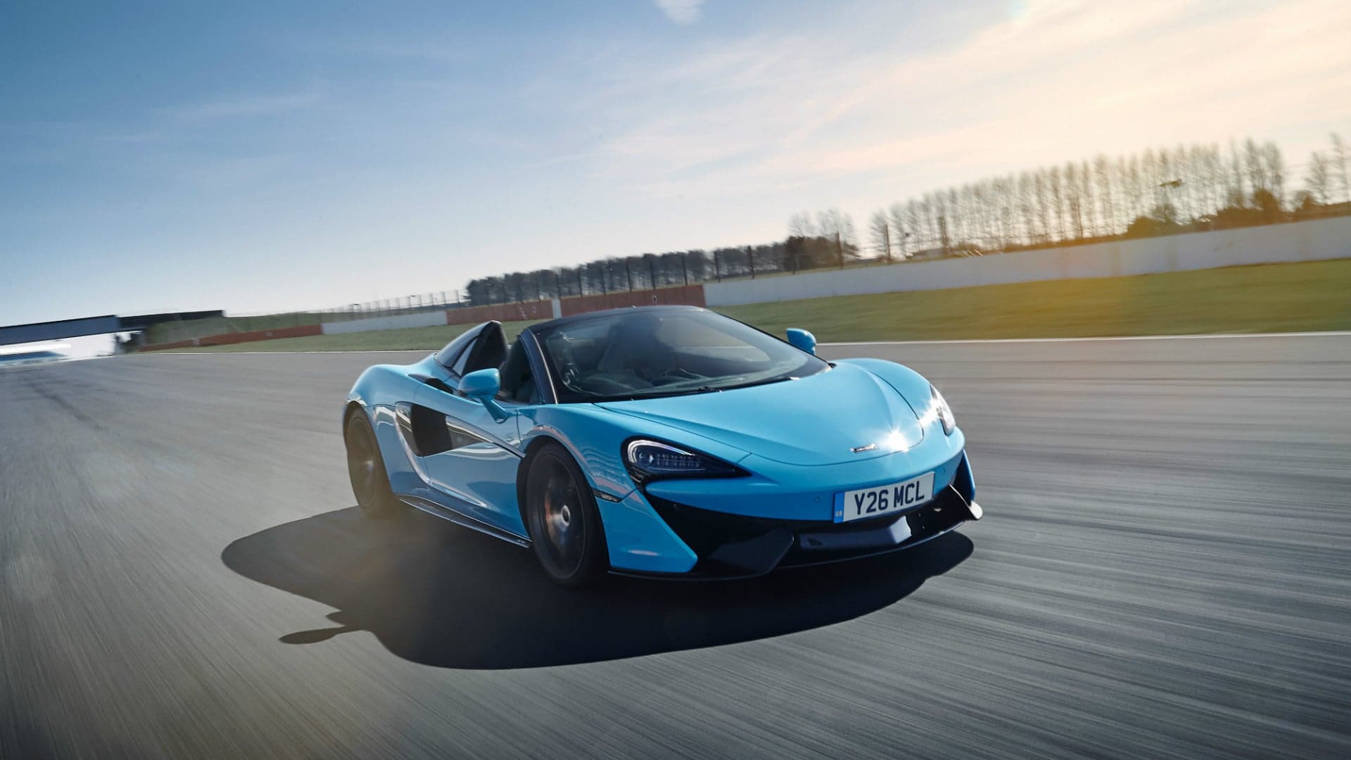 The McLaren 570S Spider Is Ready for the Races With the New Track Pack