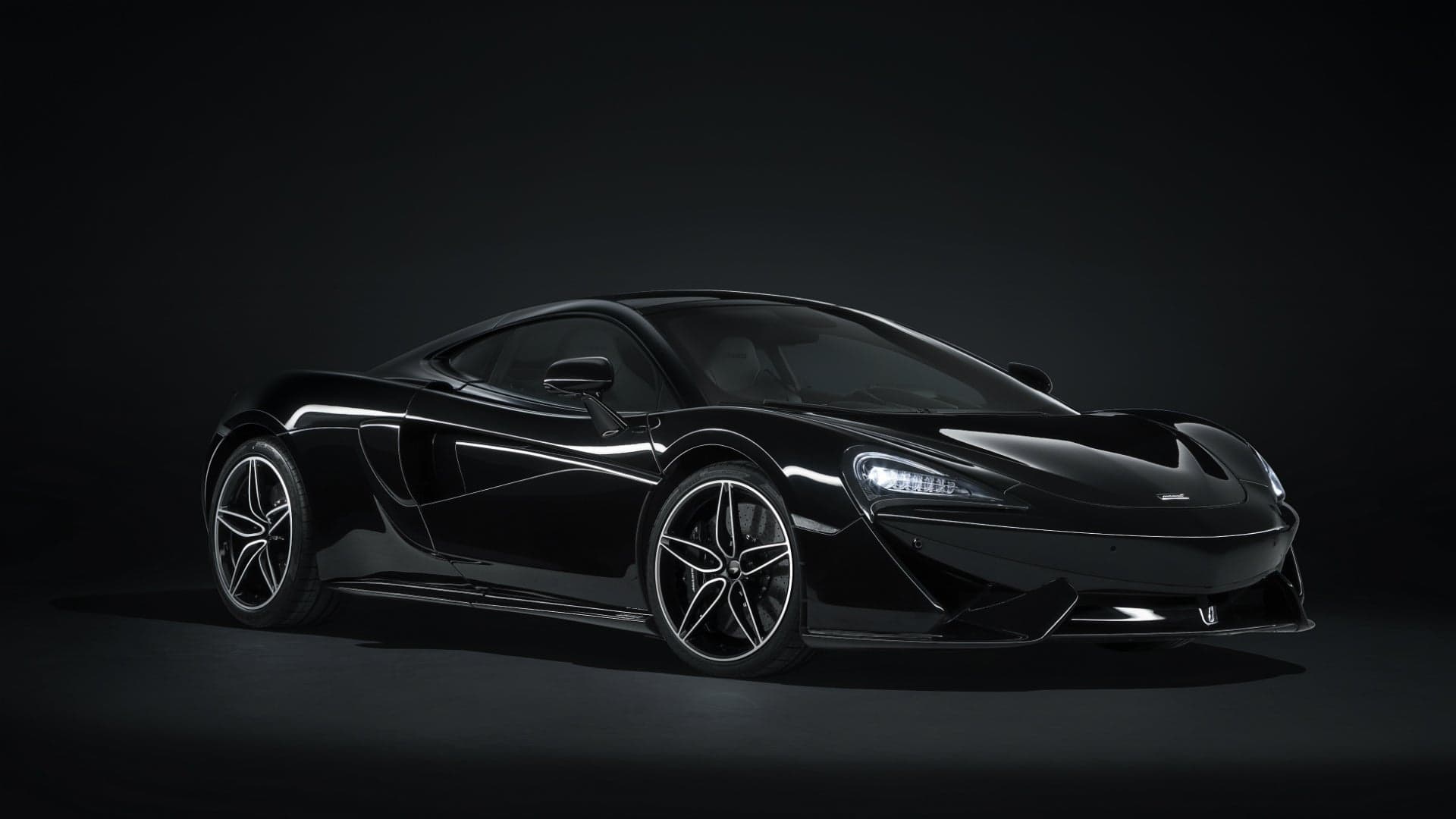 McLaren Builds Special Edition Carbon Black 570GT, Limited to 100 Units