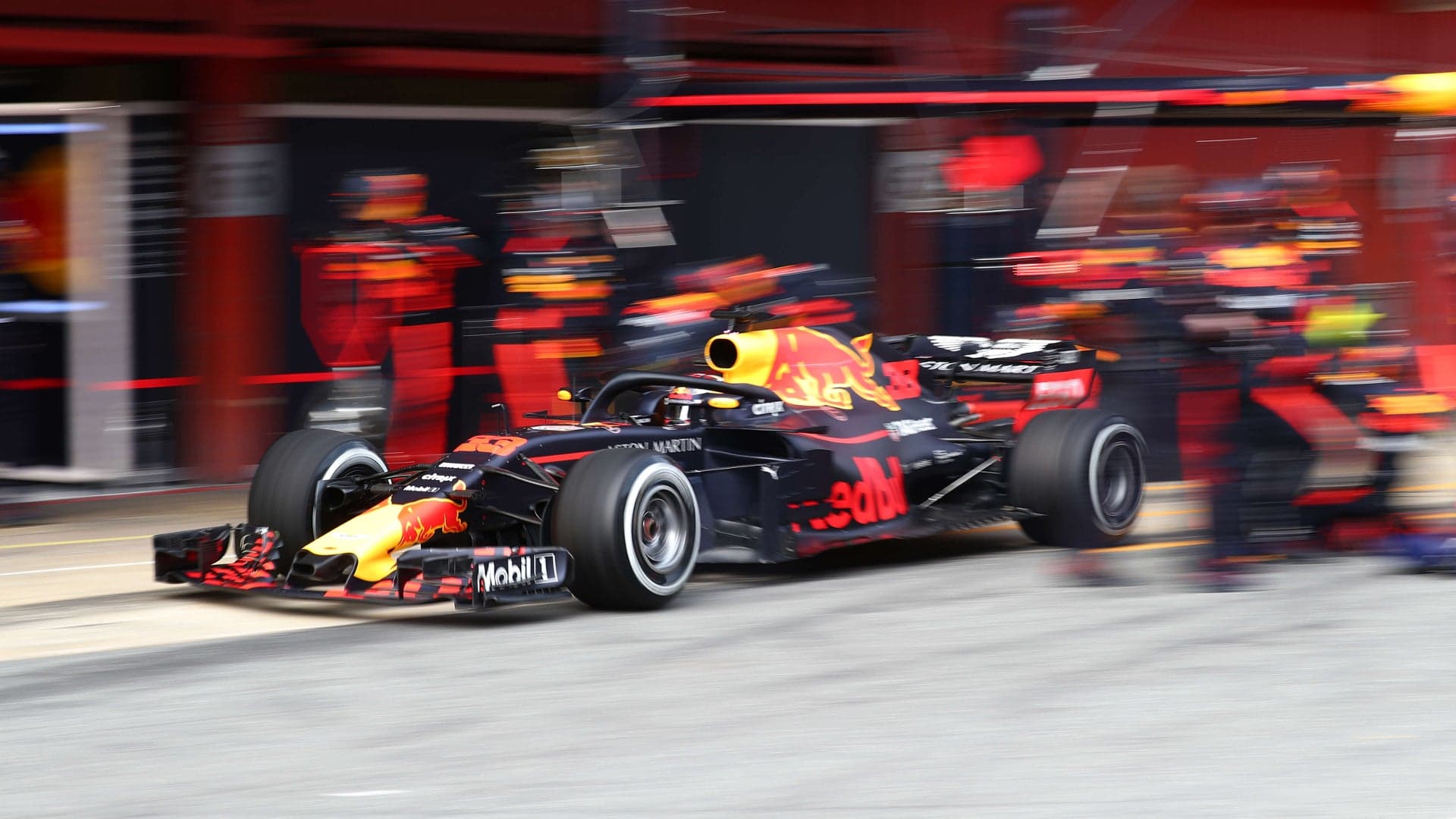 Red Bull Racing Bickers With Renault, Flirts with Honda