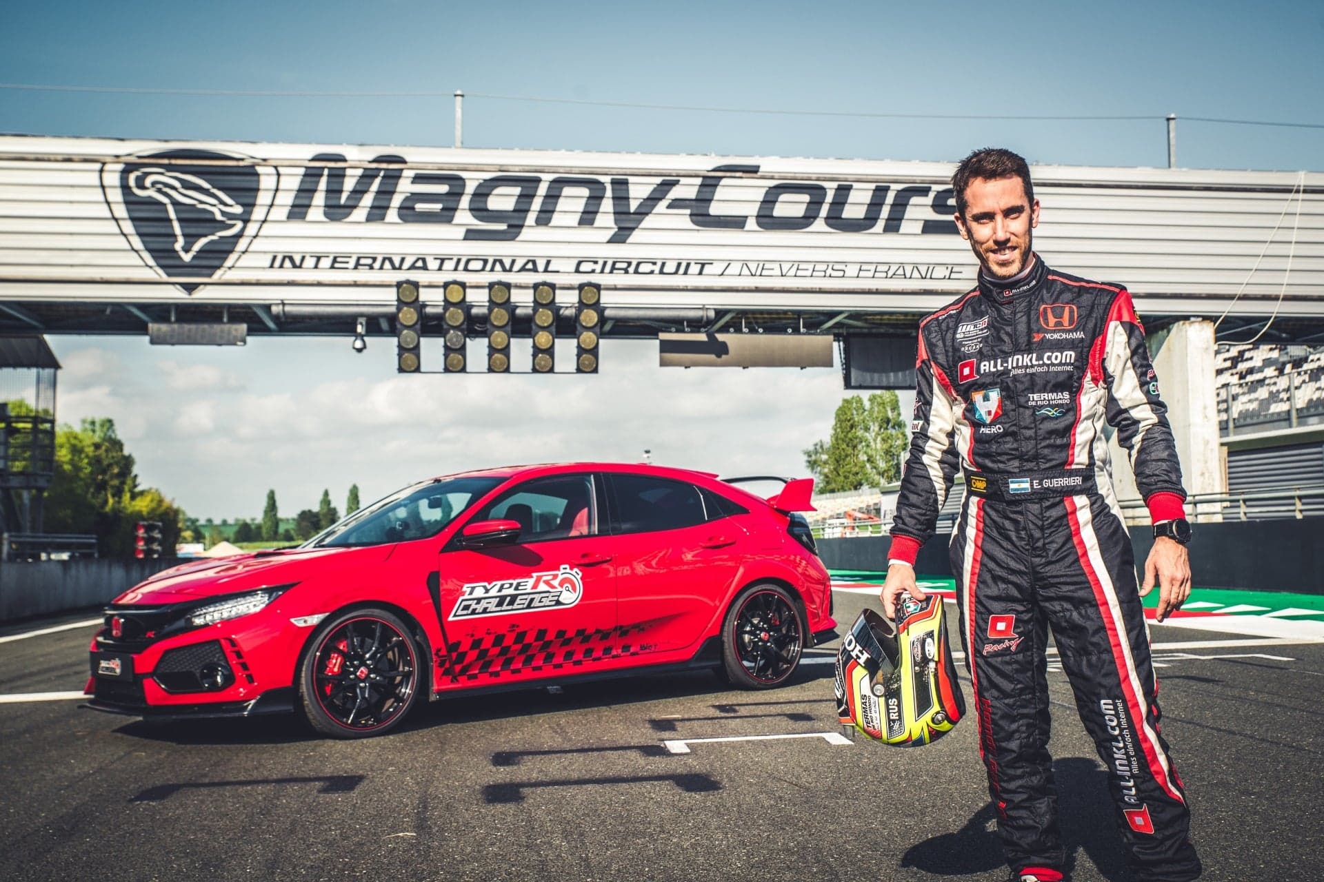 Honda Civic Type R Sets FWD Lap Record at Magny-Cours GP Circuit in France