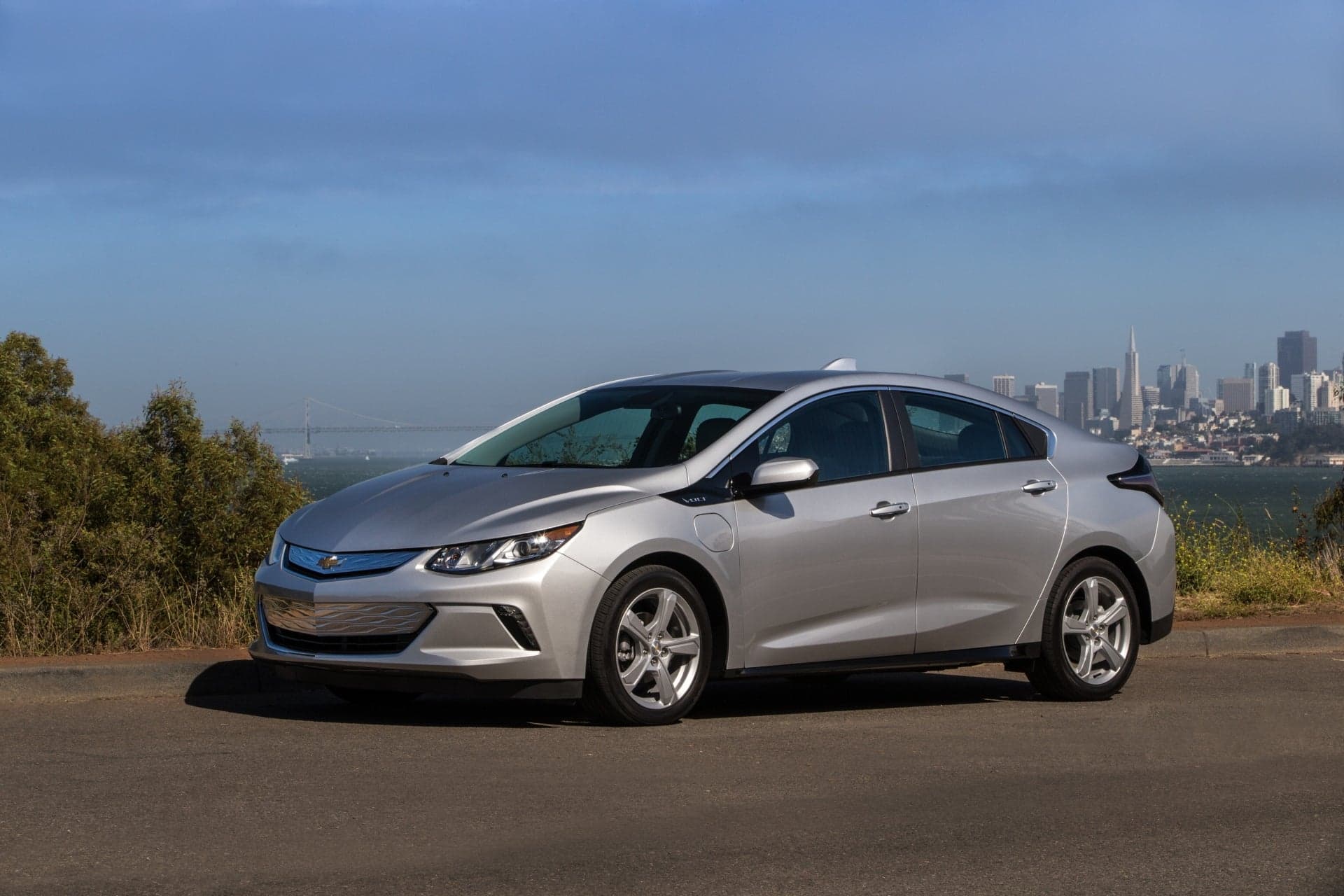 2019 Chevrolet Volt: Quicker Charging and Improved Ergonomics