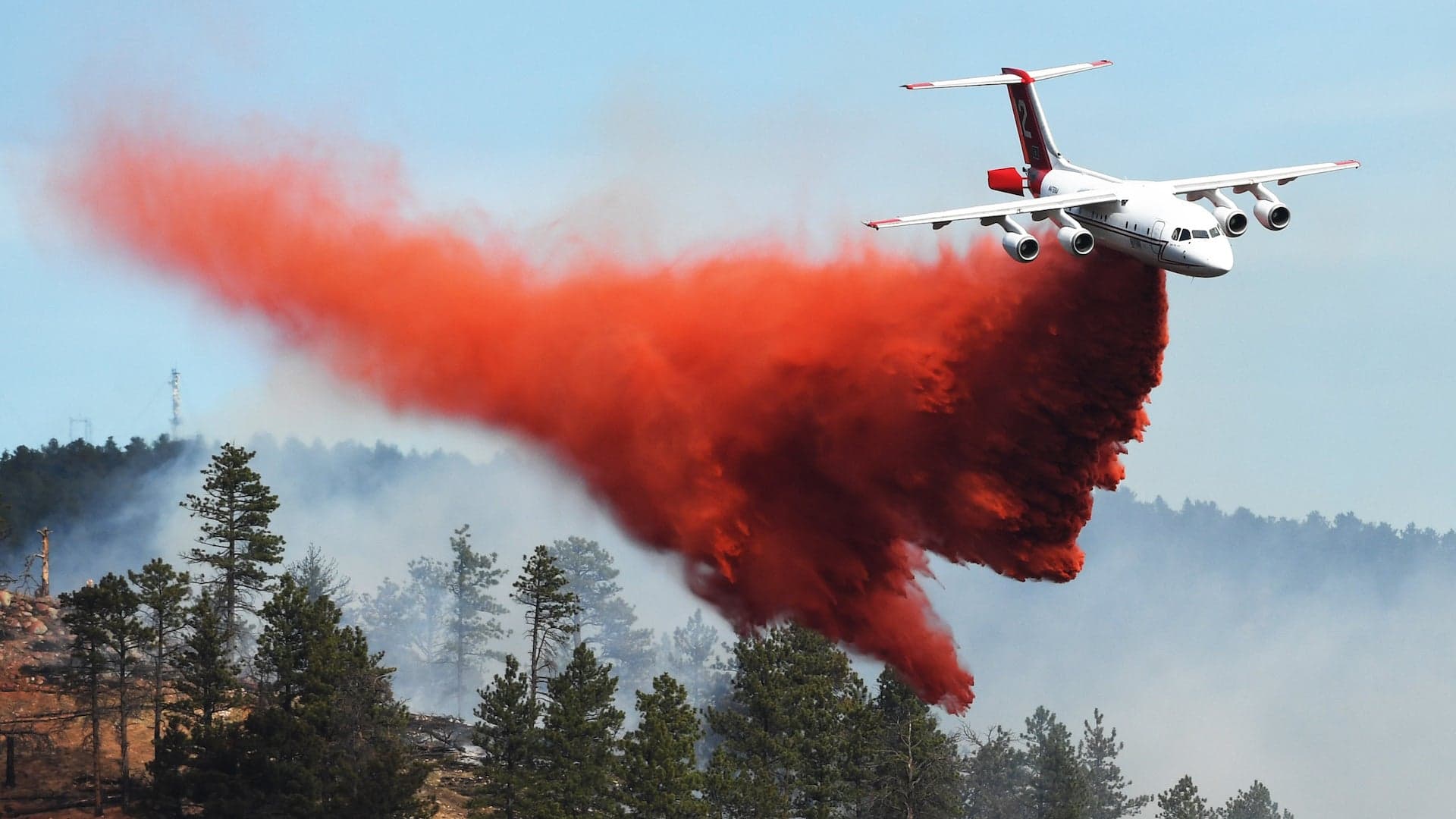 Colorado Lawmakers Want to Make It a Felony to Fly a Drone over a Wildfire