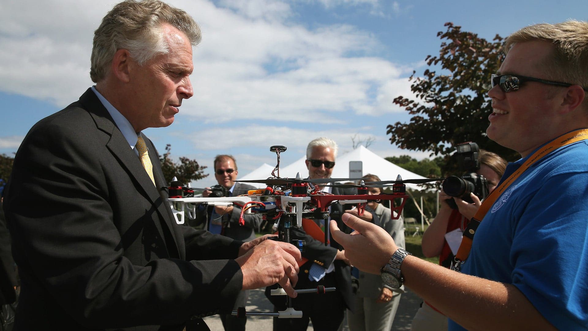 Science Panel Advises FAA to Loosen Drone Restrictions