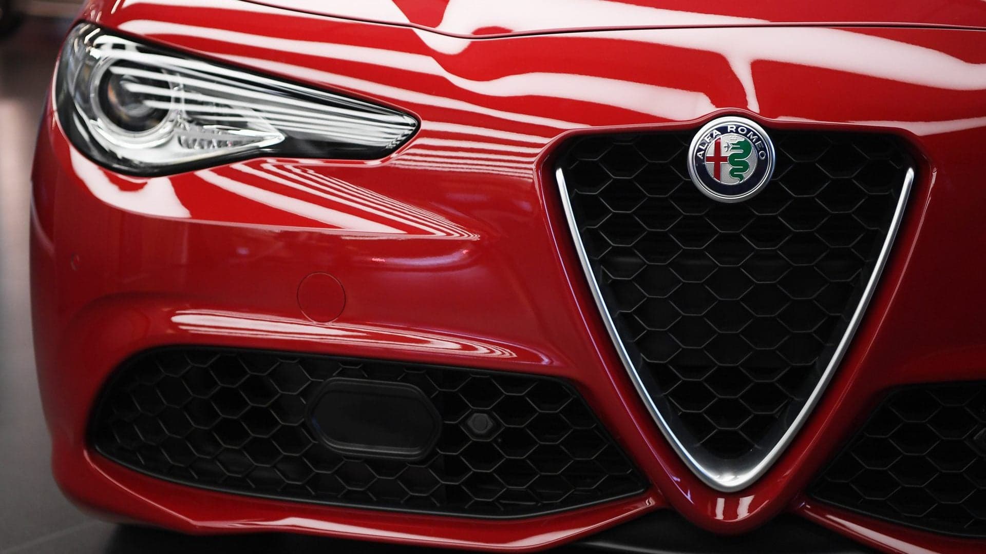 Alfa Romeo Confirms New 700-HP 8C Supercar and GTV Coupe