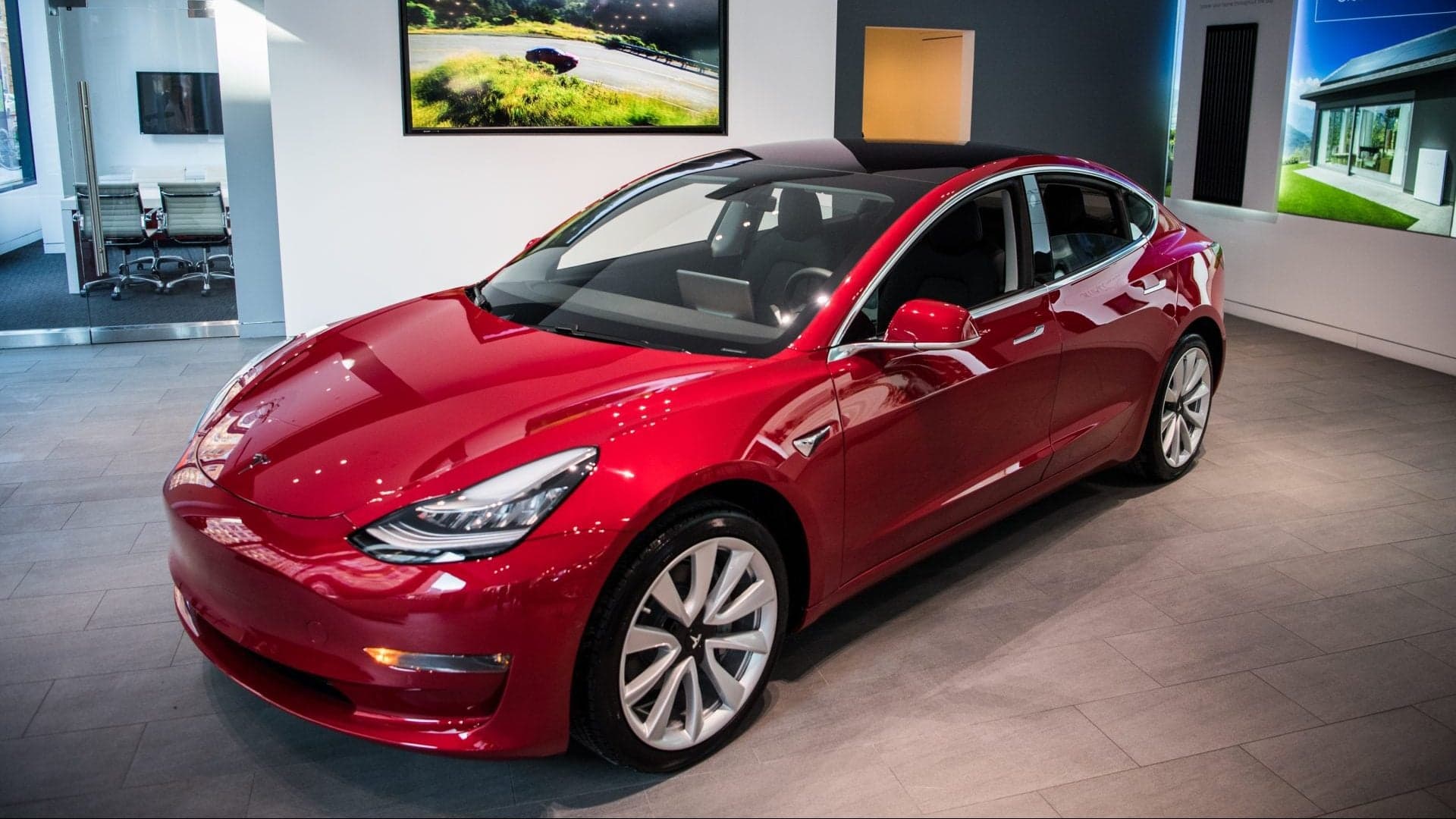 Tesla’s Model 3 Gets Summon Feature