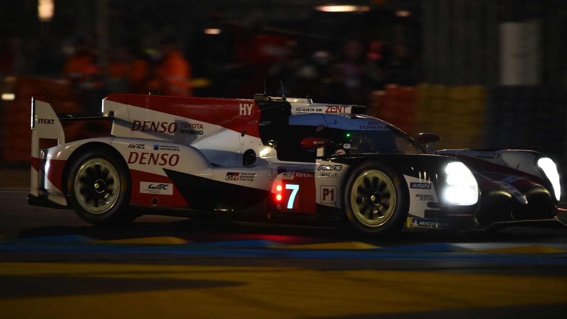 24 Hours of Le Mans at Halfway Point: Alonso Chases Down Leading No. 7 Toyota