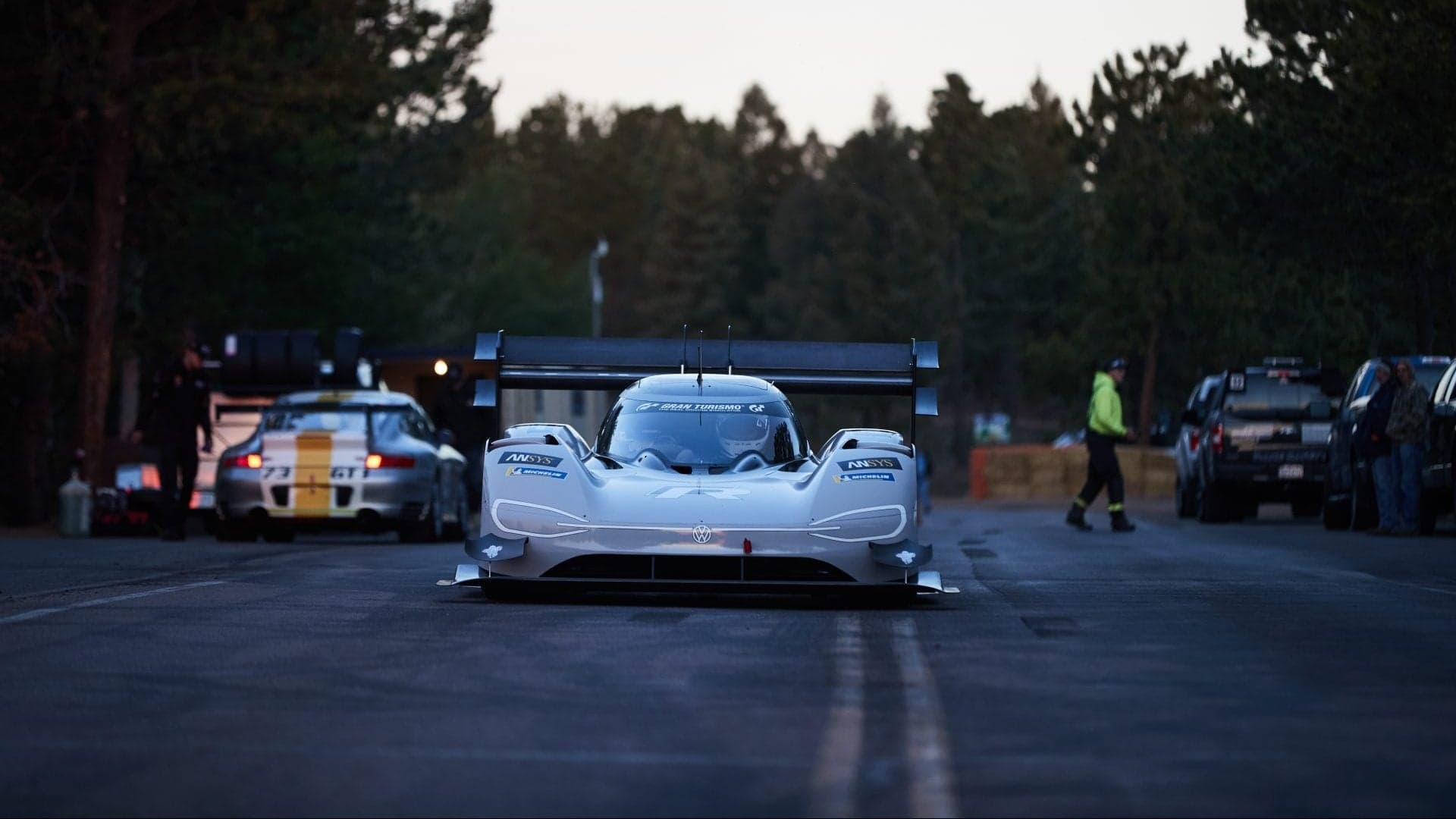 Watch the All-Electric, 680-Horsepower Volkswagen I.D. R Test at Pikes Peak