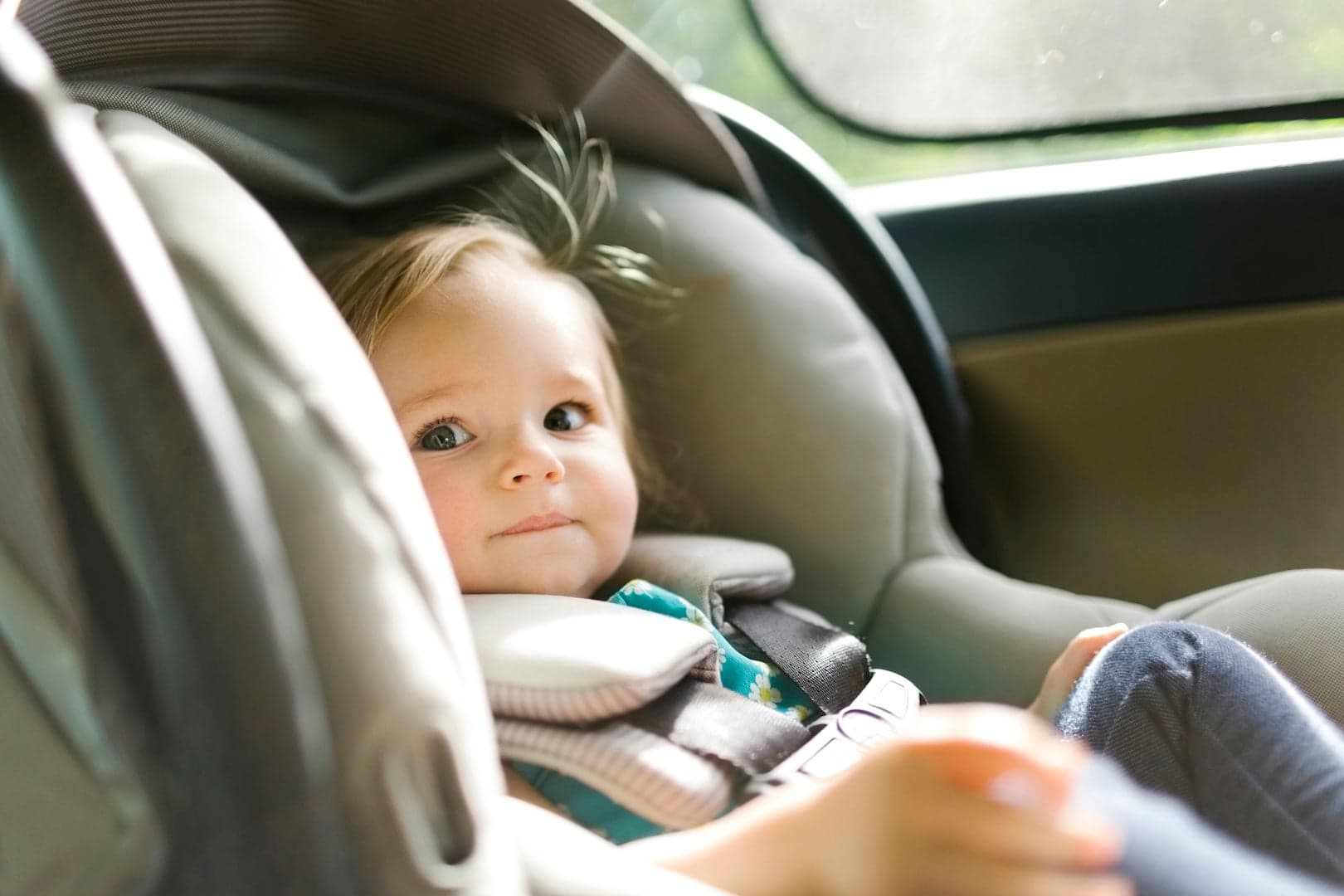 Mother’s Worried Text to Husband About Car Seat Keeps Baby Safe in Crash